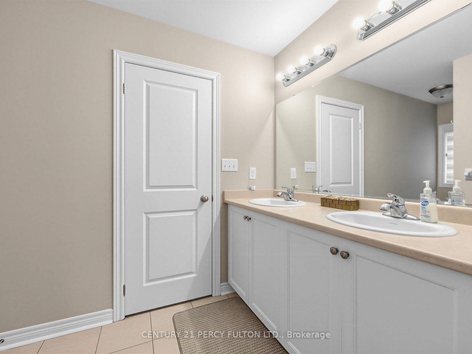 54 Farringdon Crescent Property Photo 19