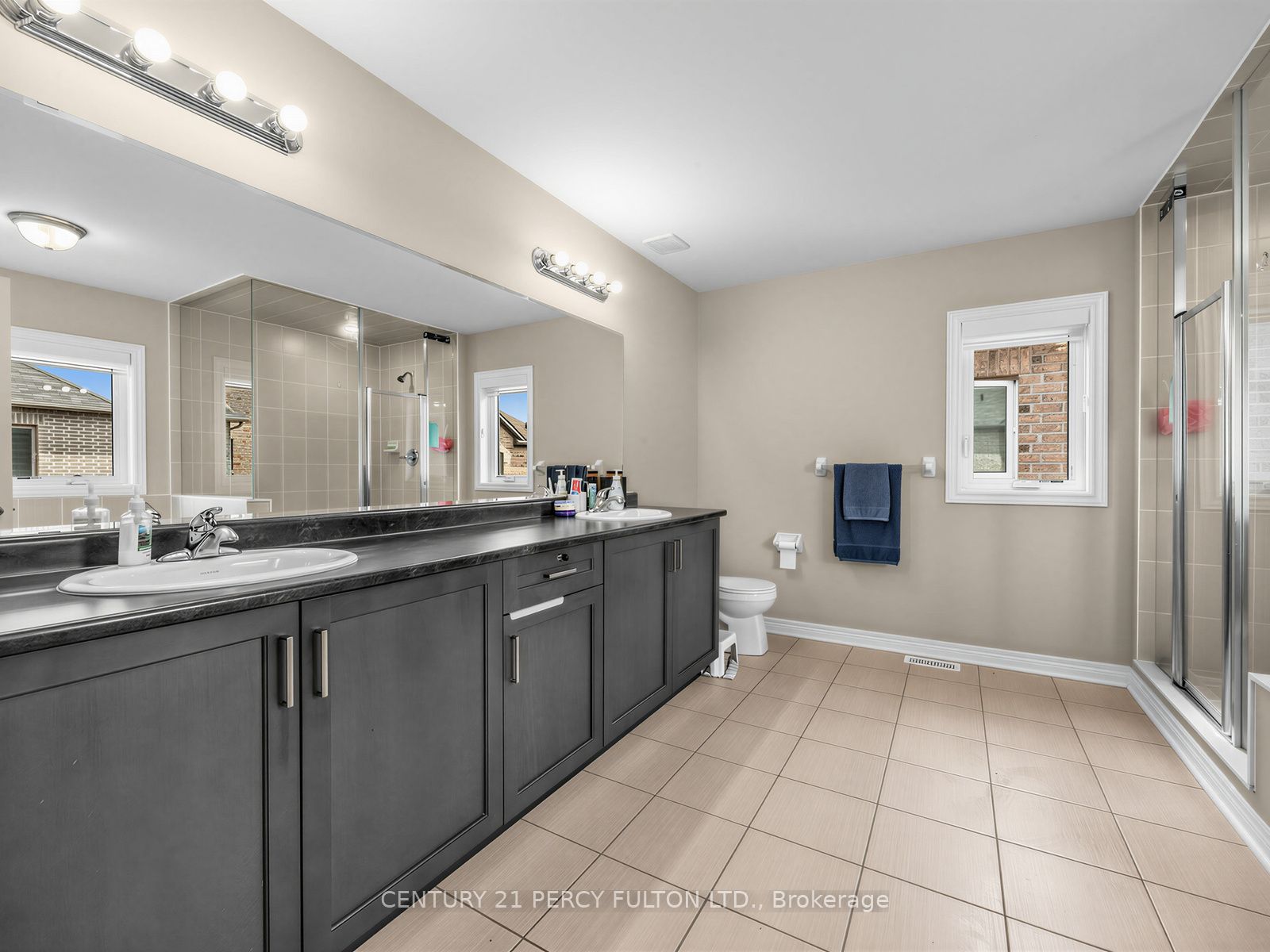 54 Farringdon Crescent Property Photo 29