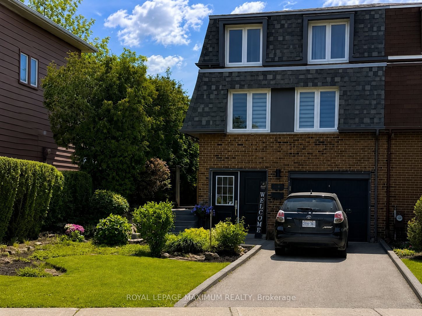 7493 Bybrook Drive Property Photo 1