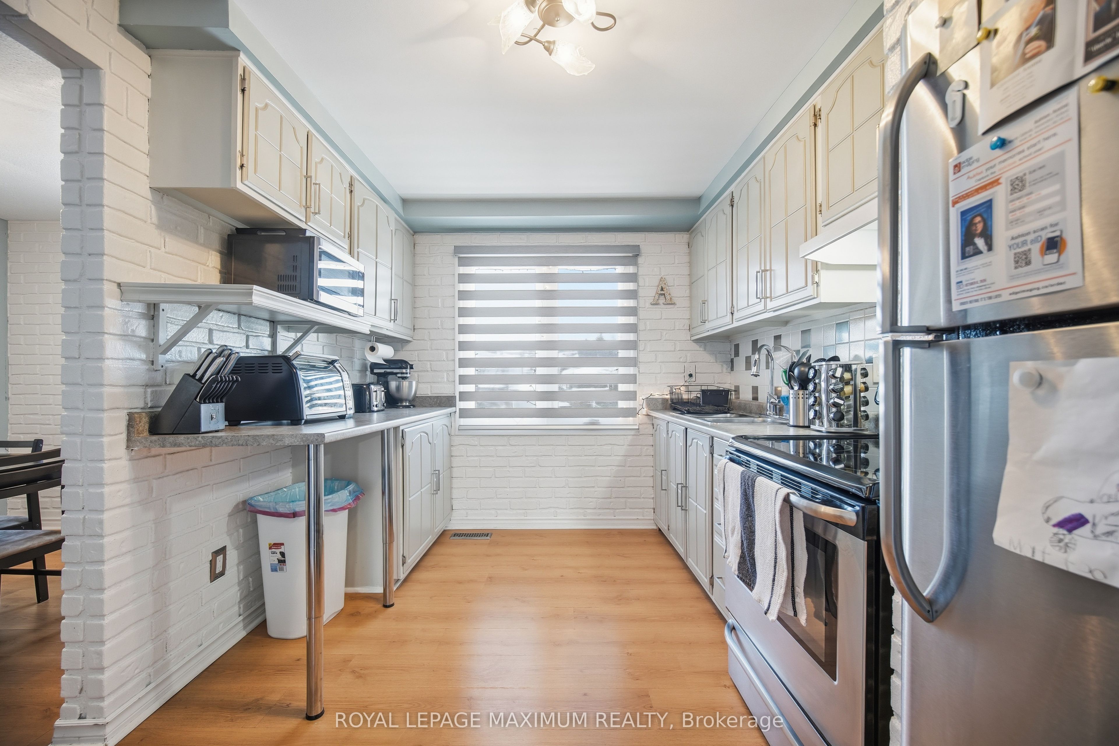 7493 Bybrook Drive Property Photo 3