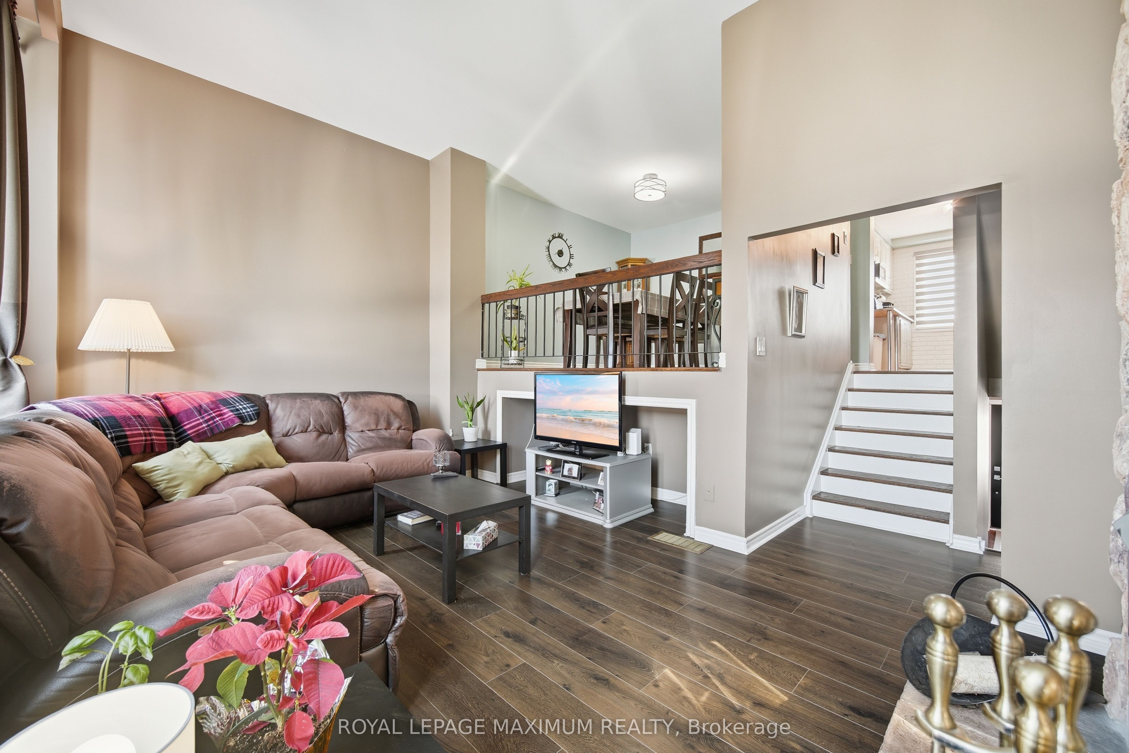 7493 Bybrook Drive Property Photo 10