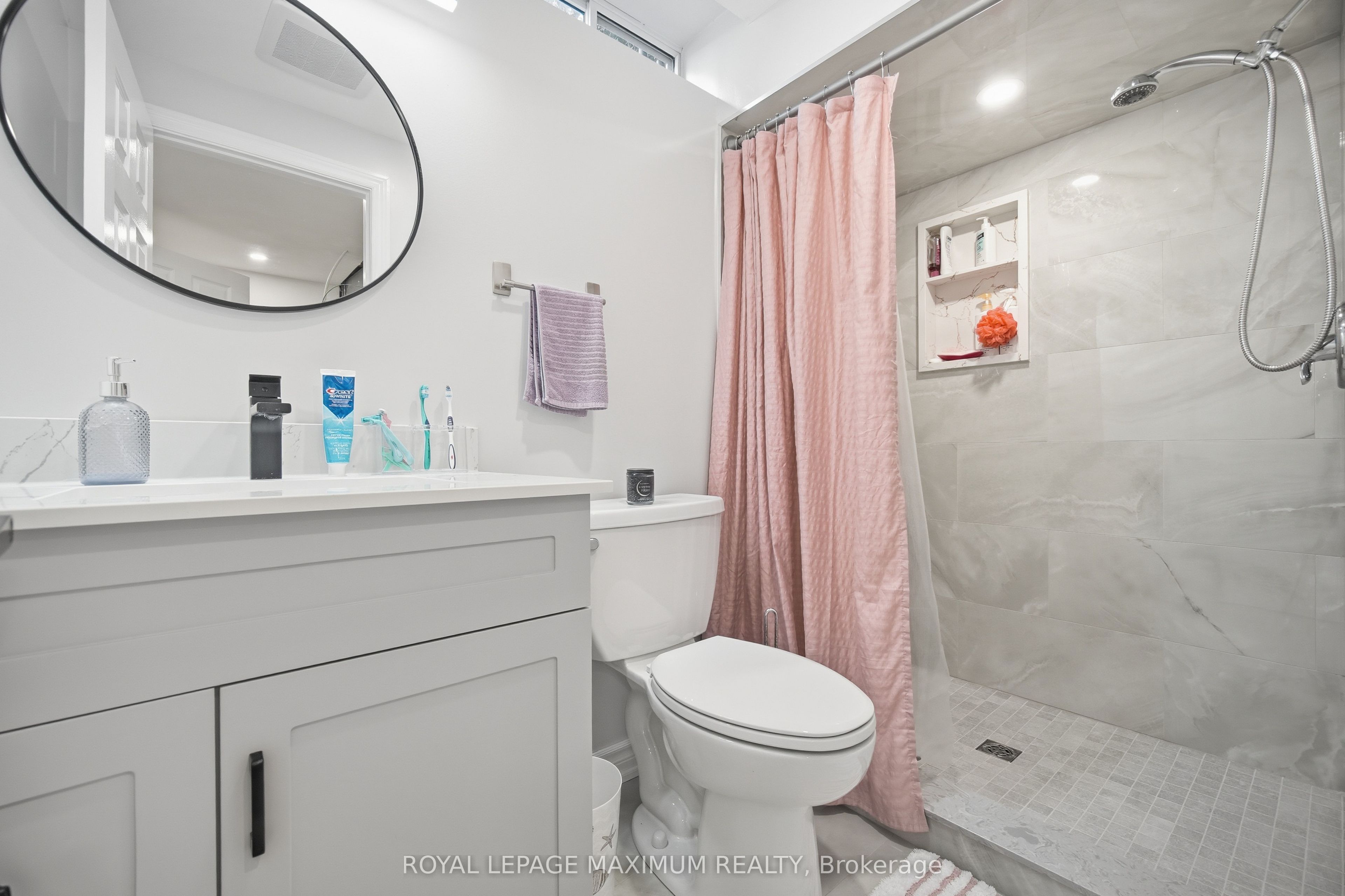 7493 Bybrook Drive Property Photo 16
