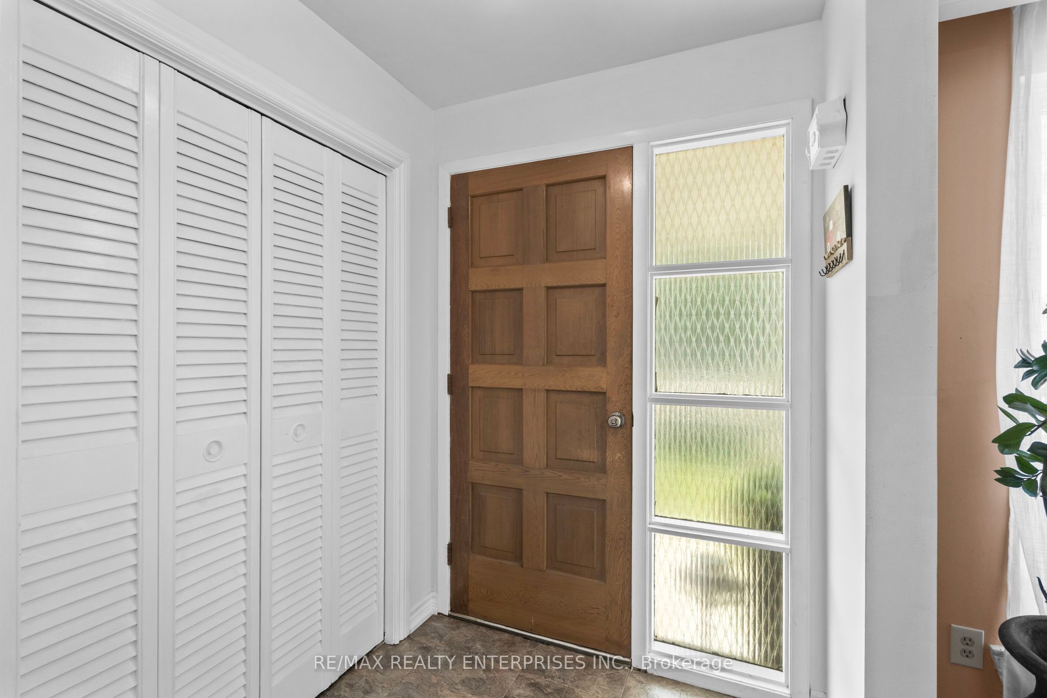1083 Melton Drive Property Photo 4