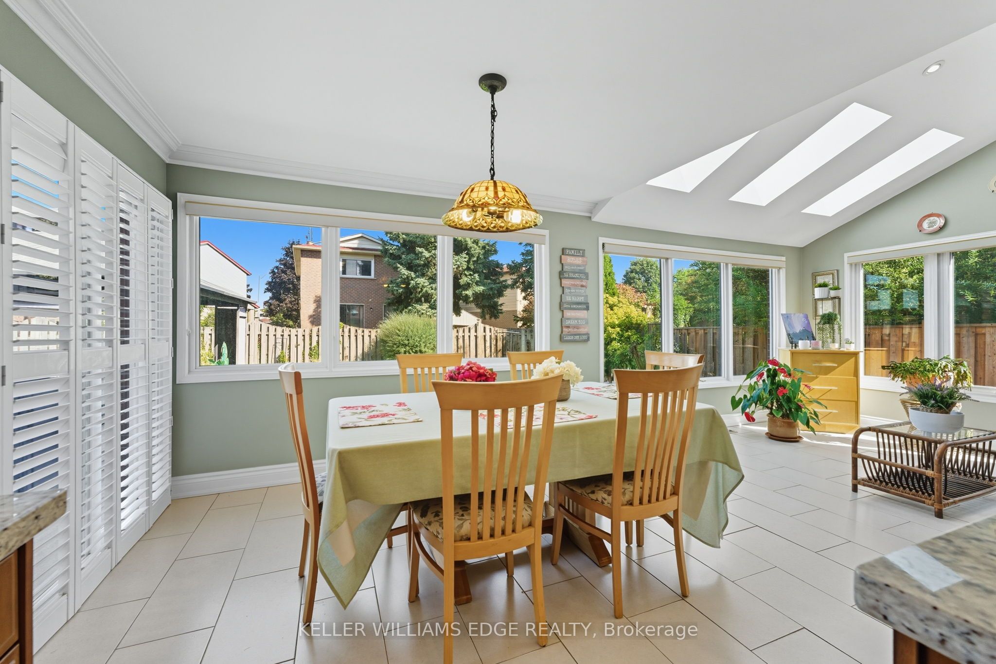 3043 Vanderbilt Road Property Photo 9