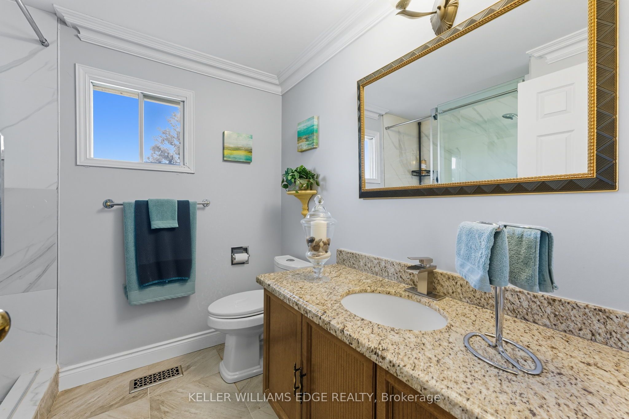 3043 Vanderbilt Road Property Photo 18