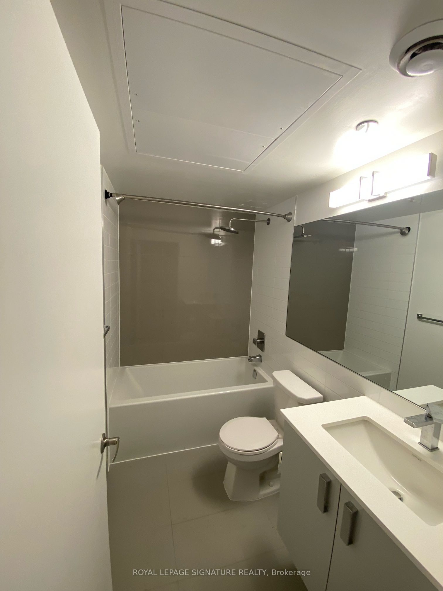 30 Gibbs Road 104 Property Photo 2