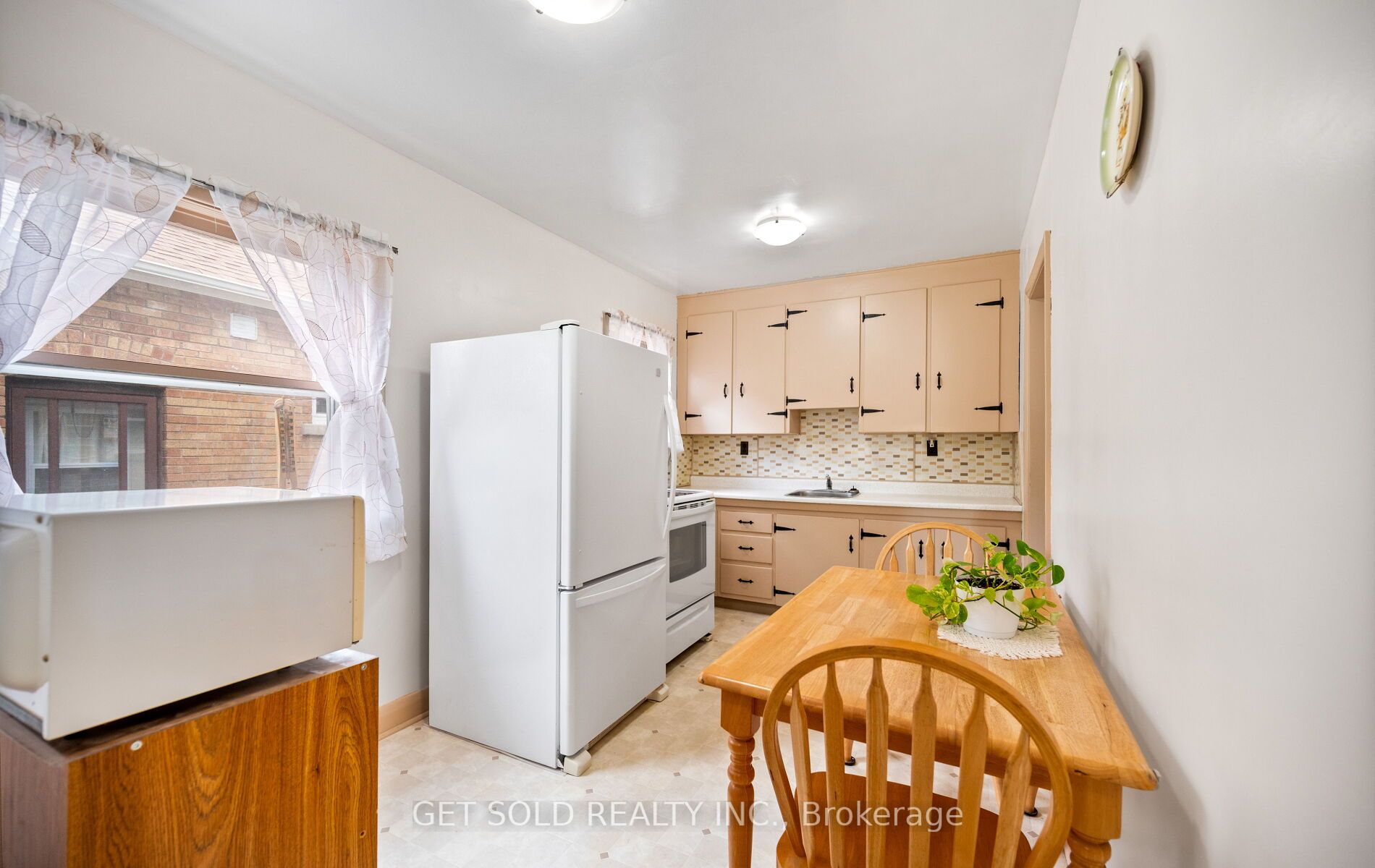 131 Clearbrooke Circle Property Photo 15