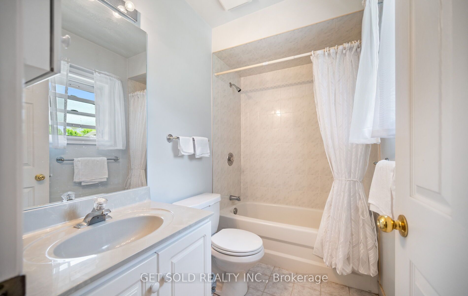 131 Clearbrooke Circle Property Photo 17