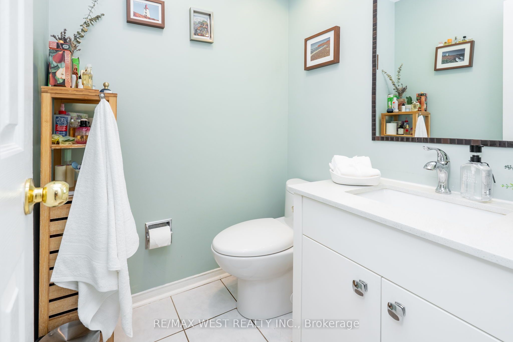 1216 Leewood Drive Property Photo 22
