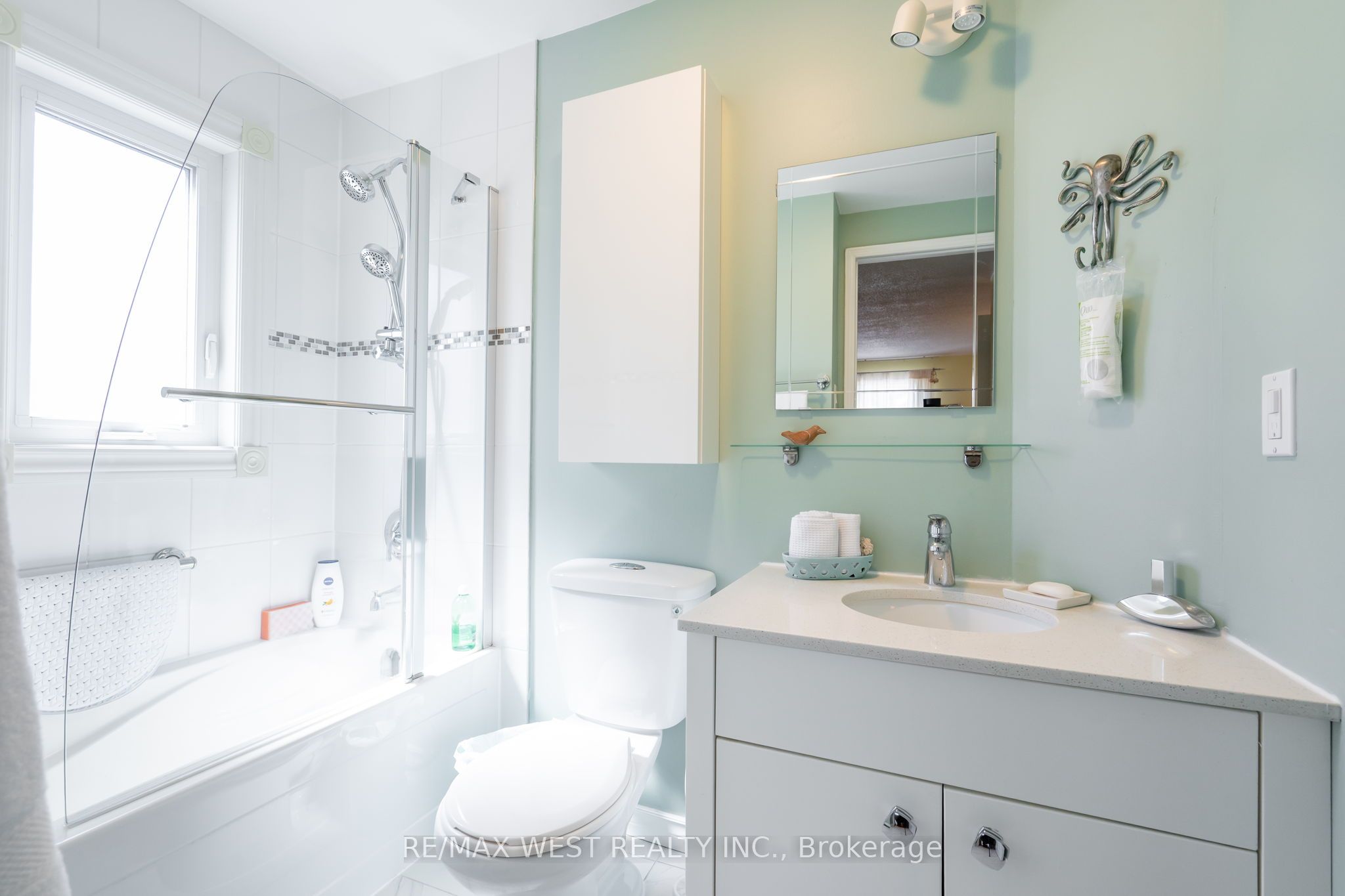 1216 Leewood Drive Property Photo 31