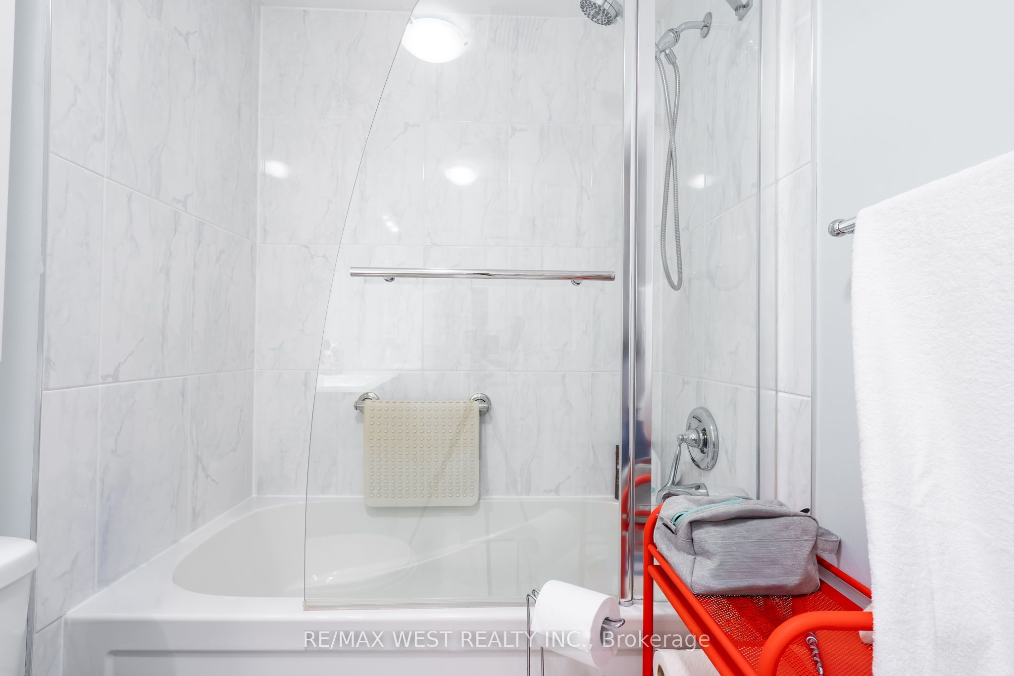 1216 Leewood Drive Property Photo 34