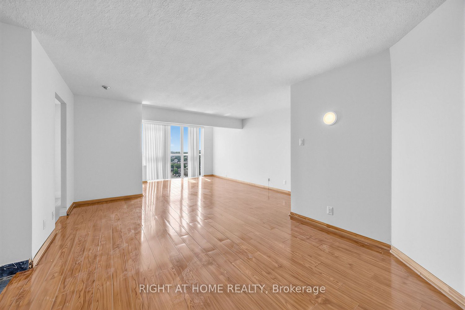 41 Markbrook Lane 1711 Property Photo 5
