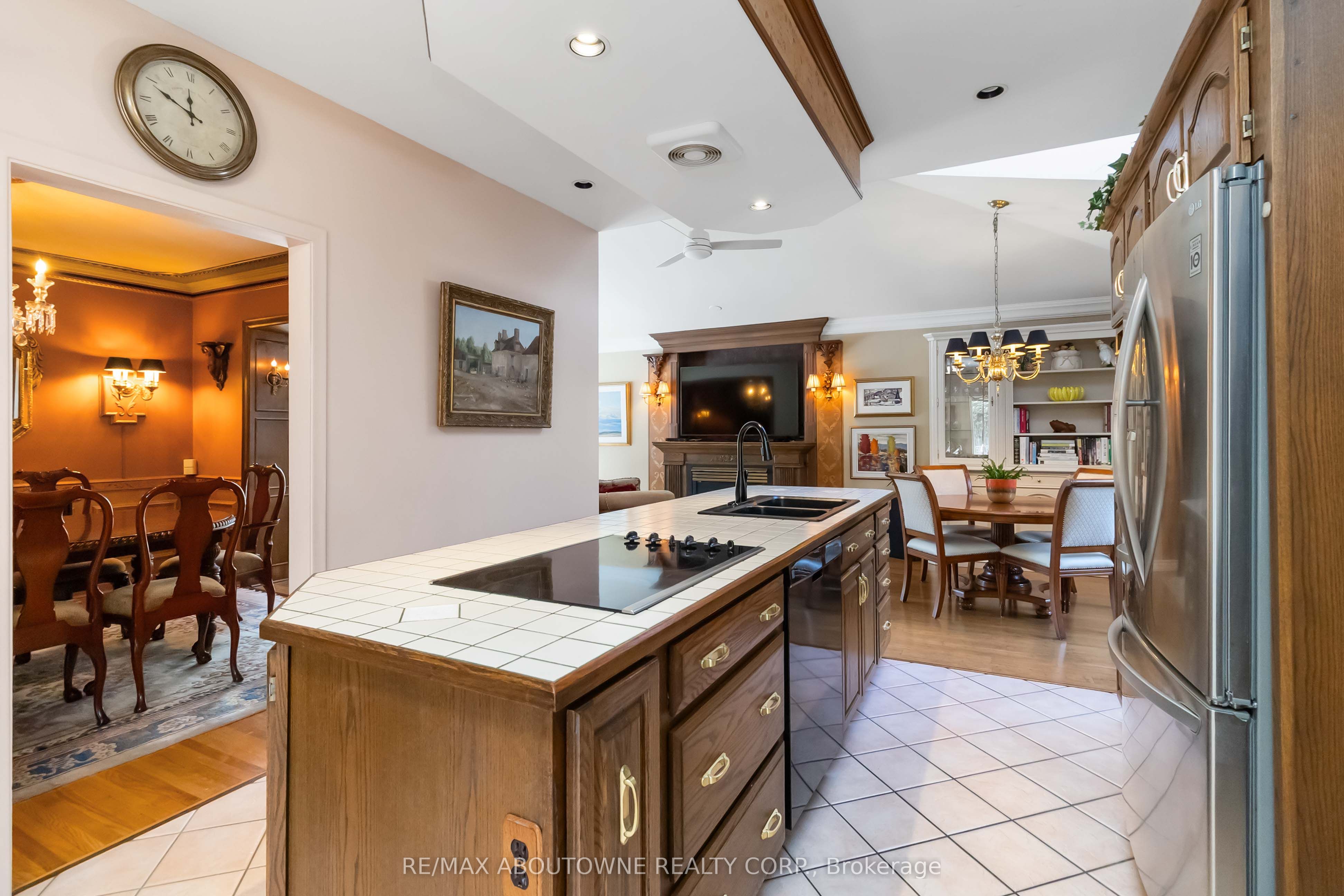 150 Cairncroft Road Property Photo 13