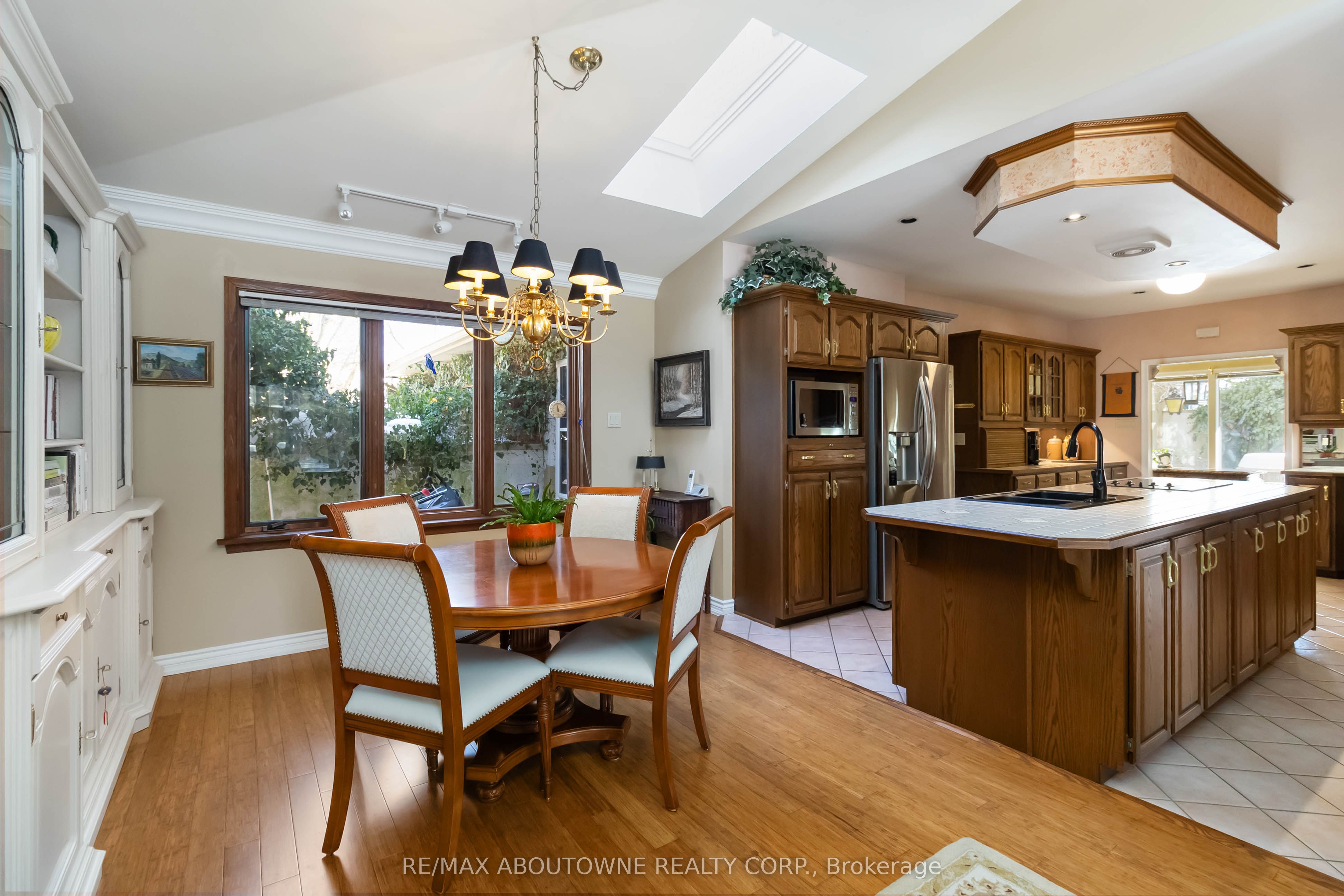 150 Cairncroft Road Property Photo 17
