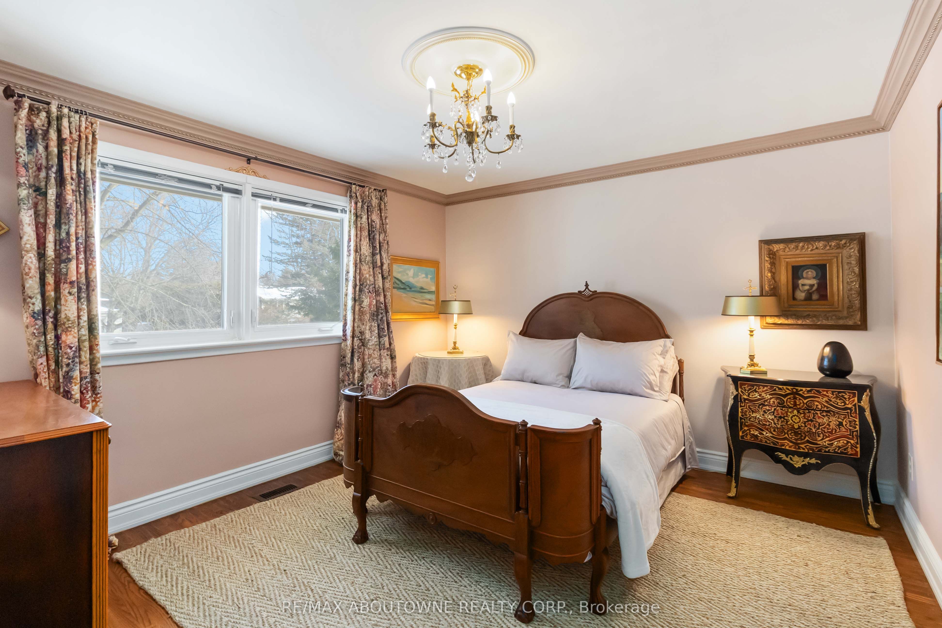 150 Cairncroft Road Property Photo 33