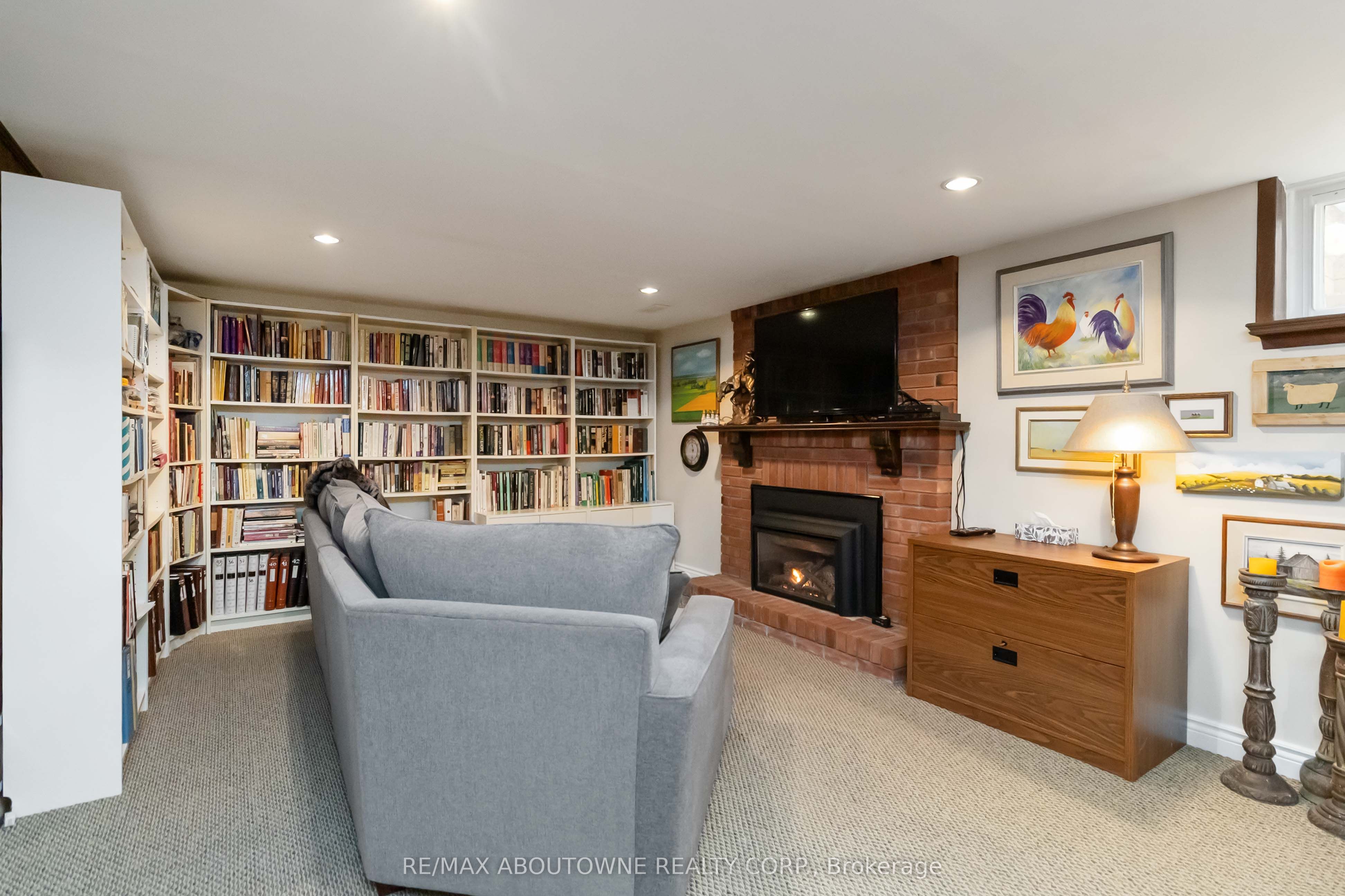 150 Cairncroft Road Property Photo 36