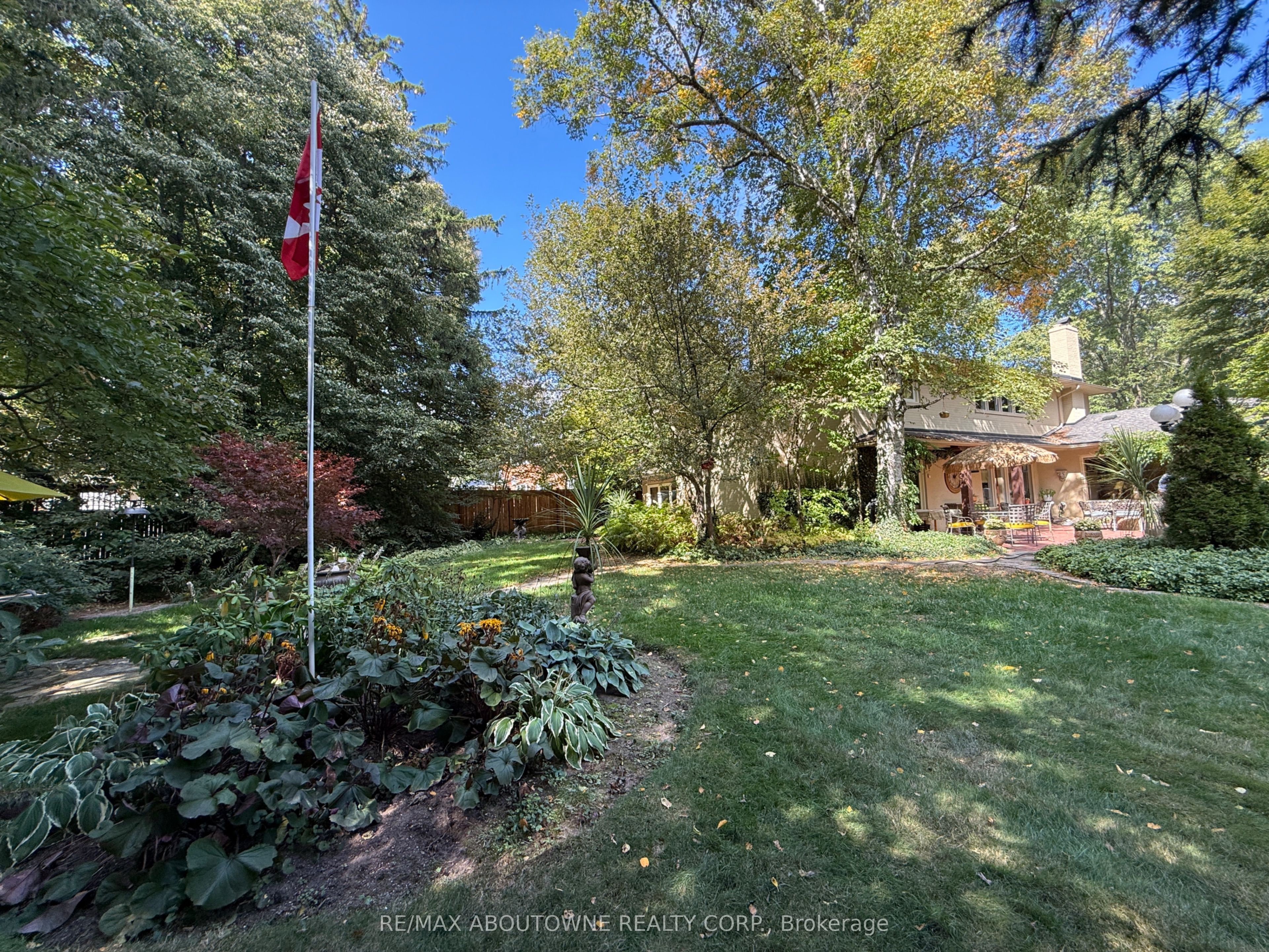 150 Cairncroft Road Property Photo 43