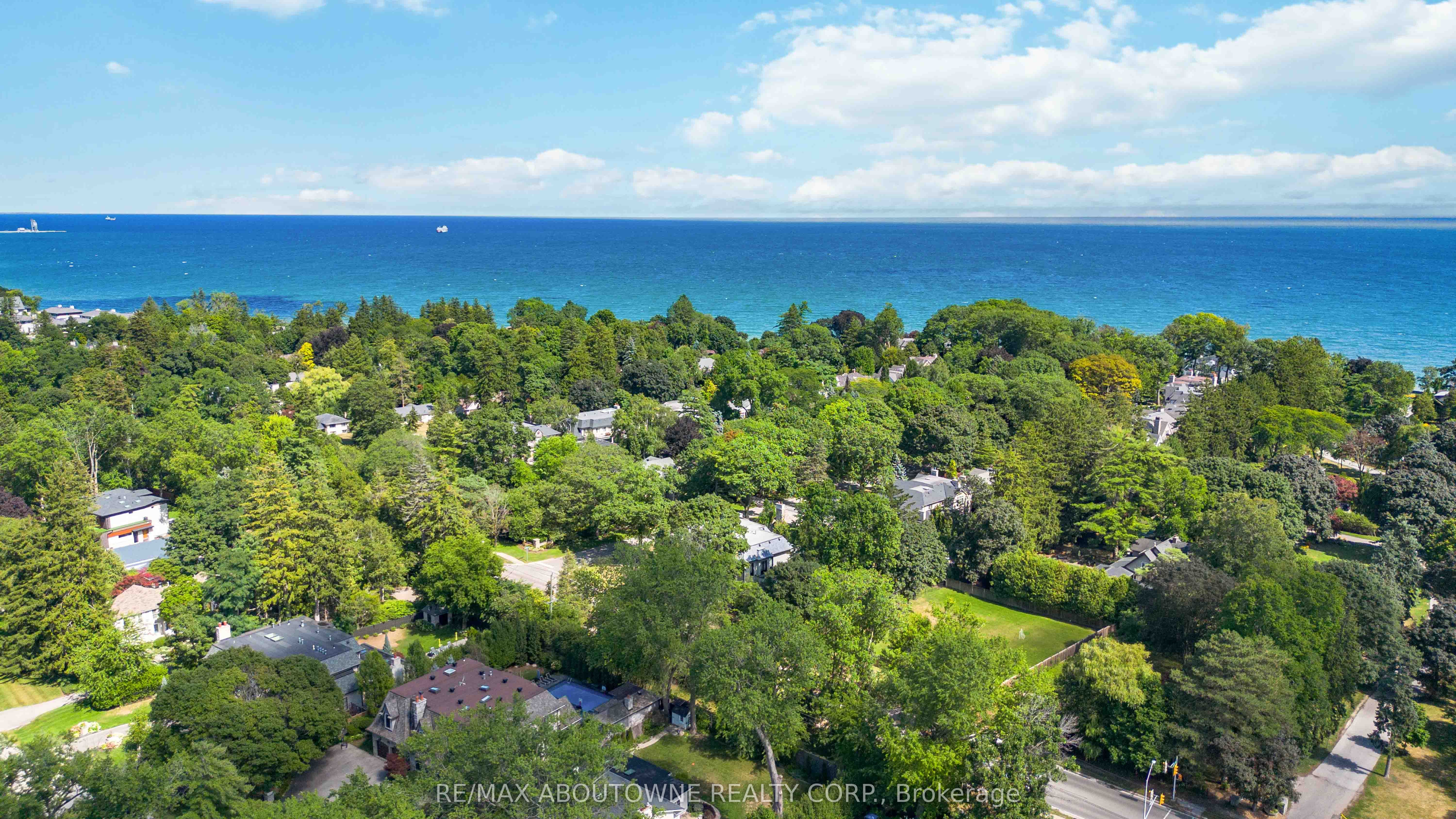 150 Cairncroft Road Property Photo 48