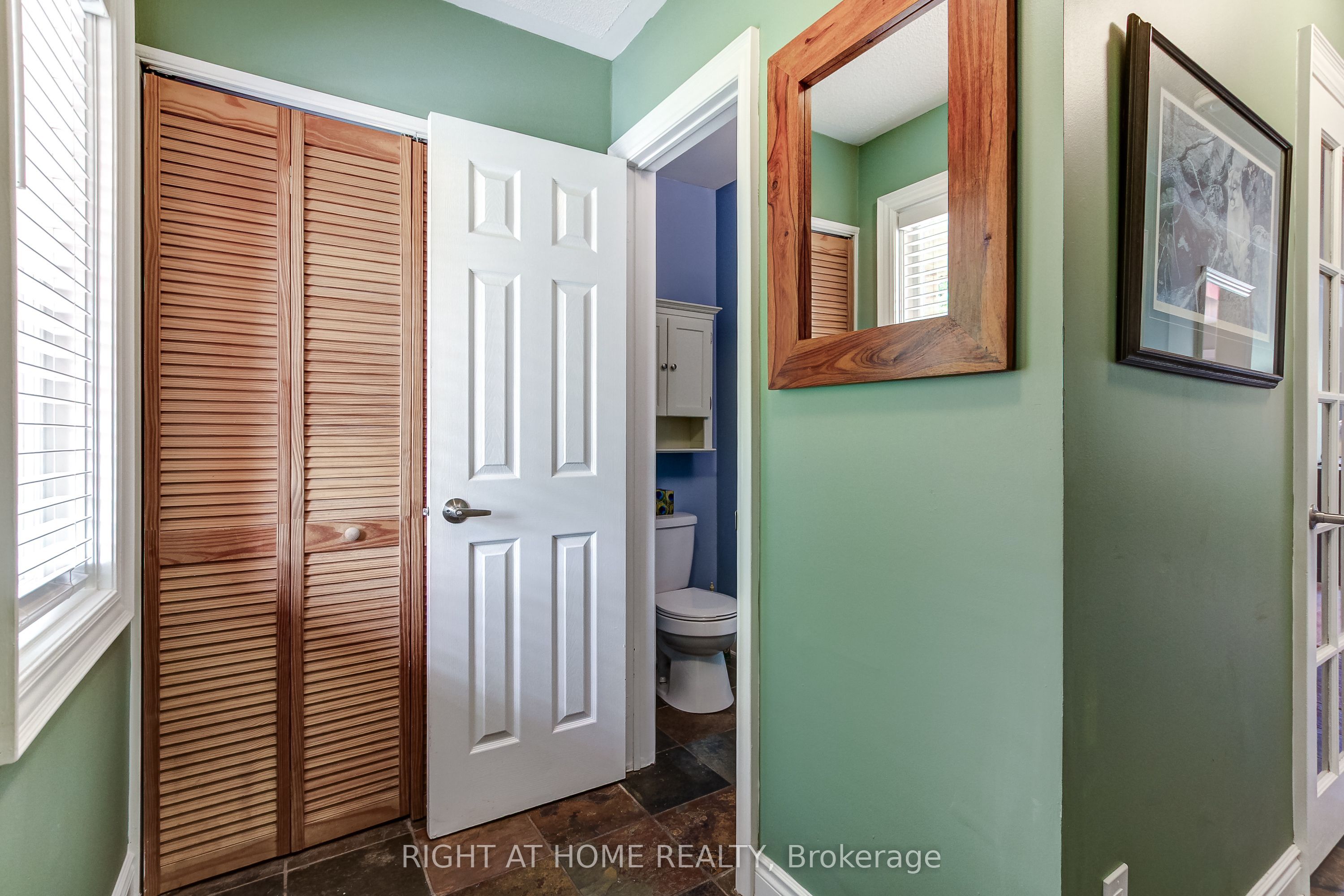 406 Levanna Lane Property Photo 4