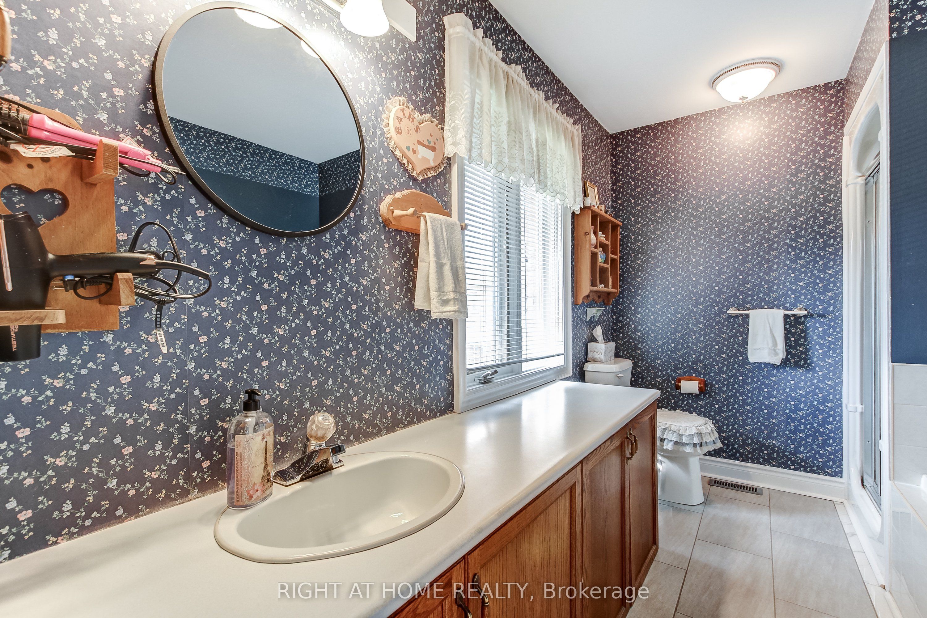 406 Levanna Lane Property Photo 29