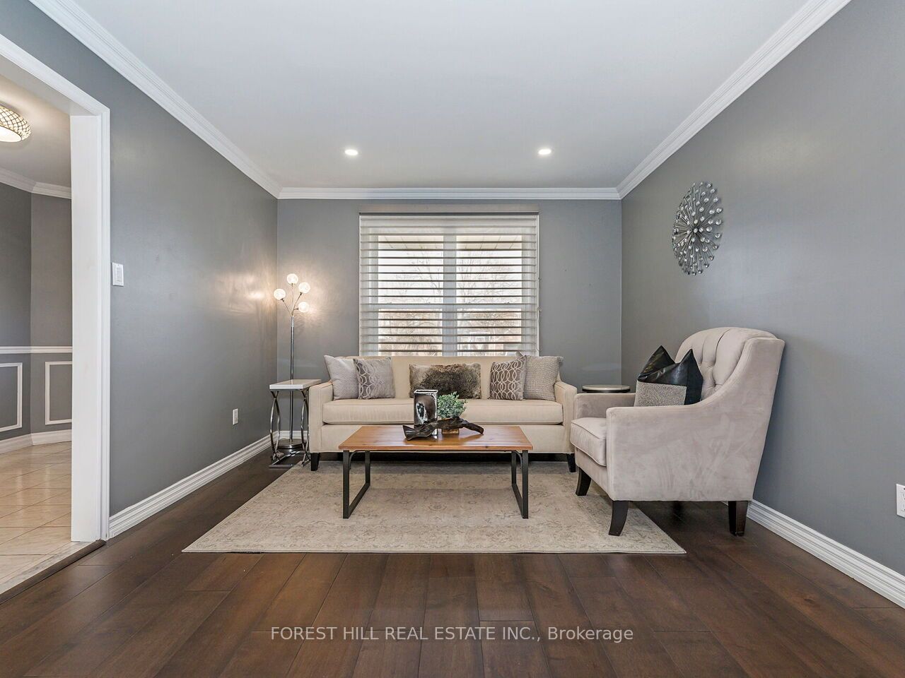 4174 Rossland Crescent Property Photo 5