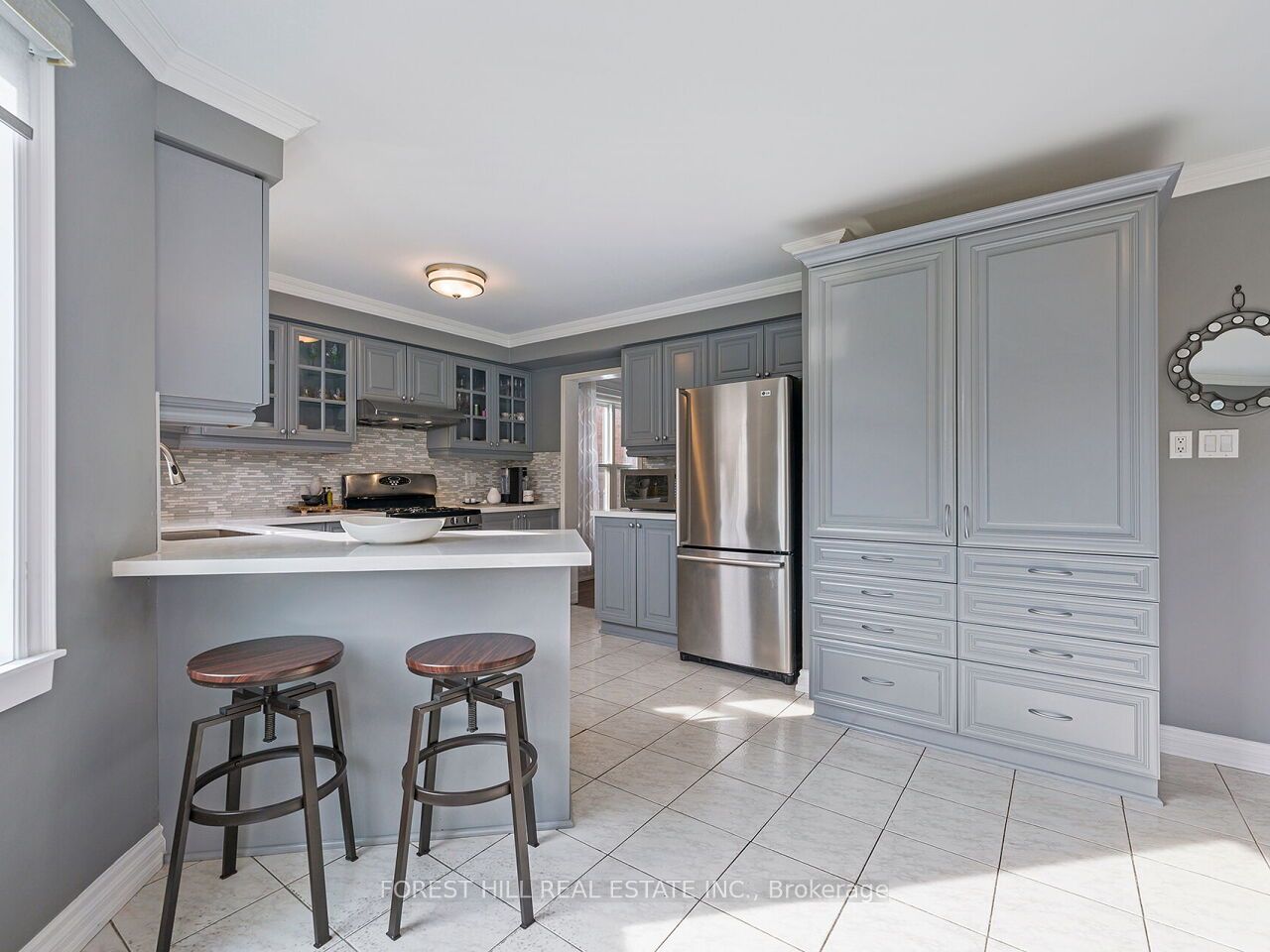 4174 Rossland Crescent Property Photo 12