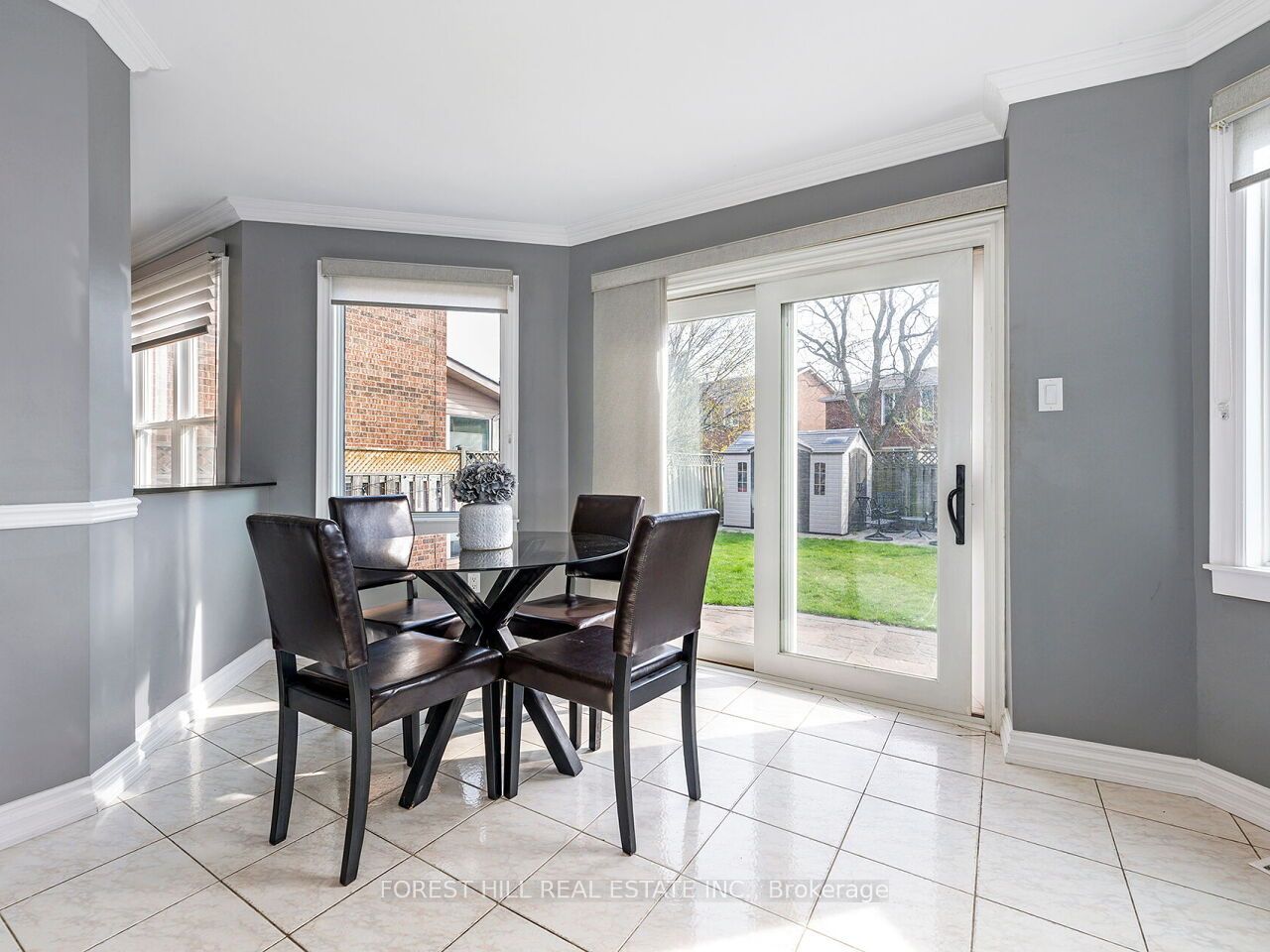 4174 Rossland Crescent Property Photo 14