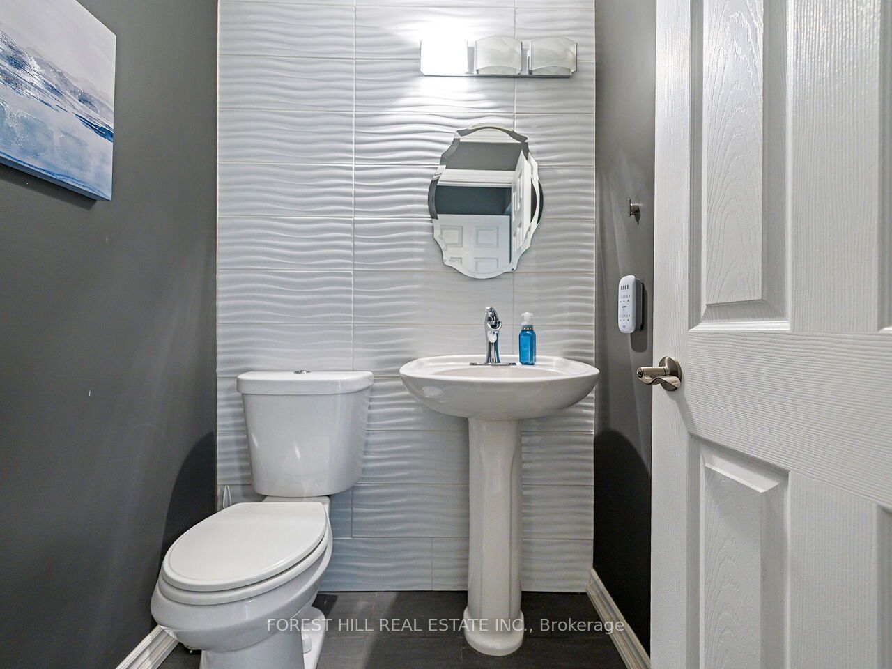 4174 Rossland Crescent Property Photo 17