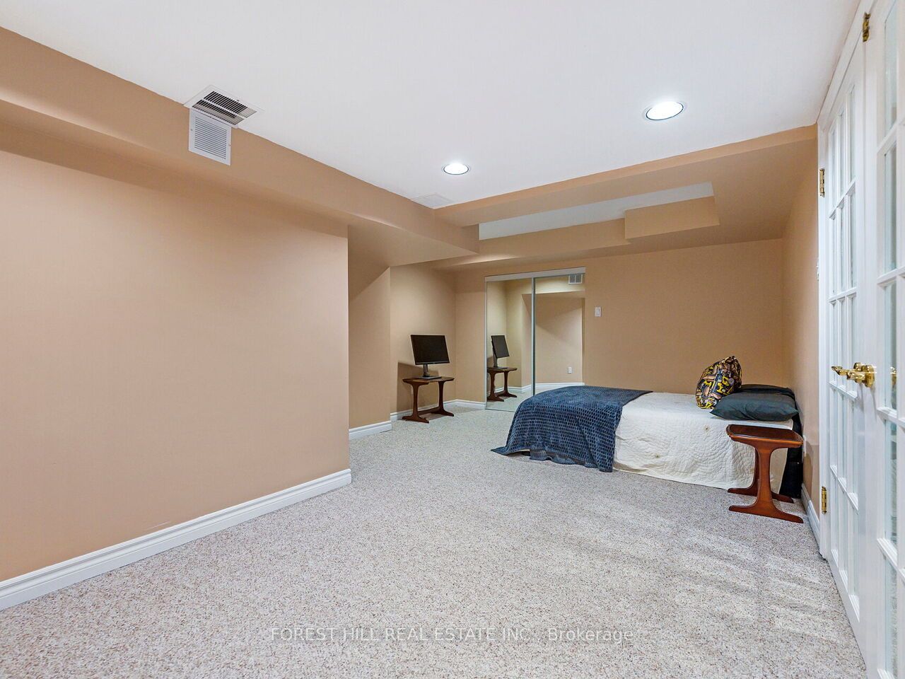 4174 Rossland Crescent Property Photo 30