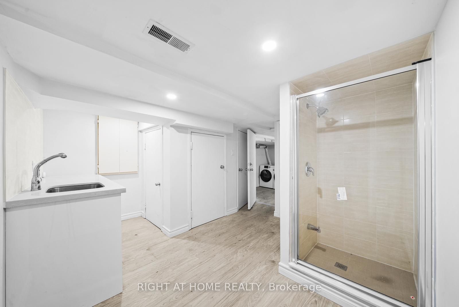 134 Millicent Street Property Photo 32
