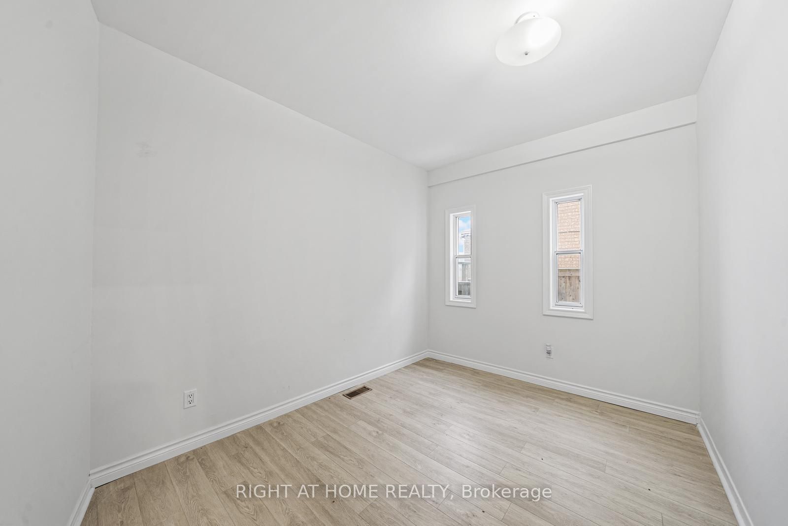 134 Millicent Street Property Photo 45