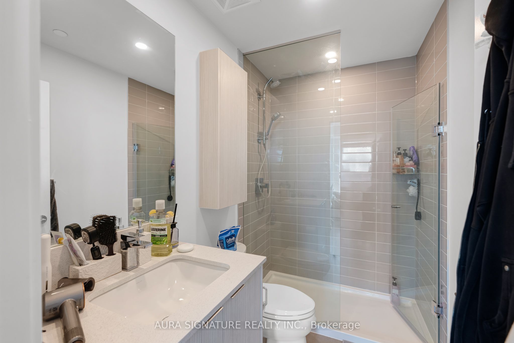 430 Square One Drive 2408 Property Photo 28