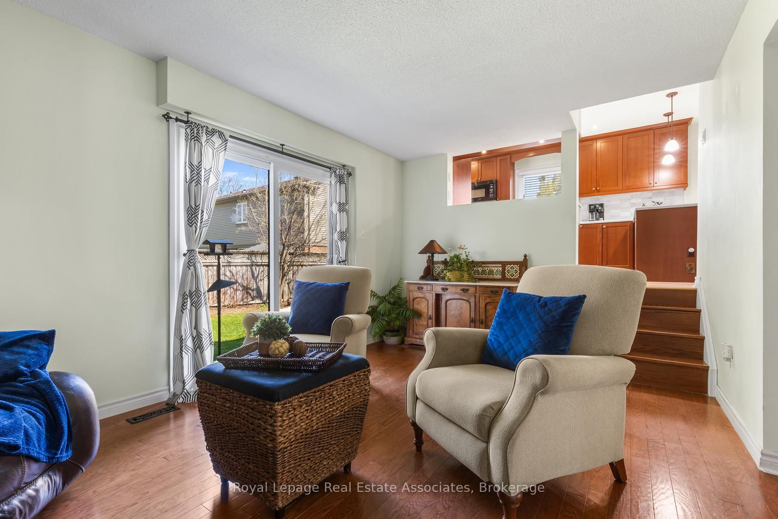 4107 Rolling Valley Drive Property Photo 10