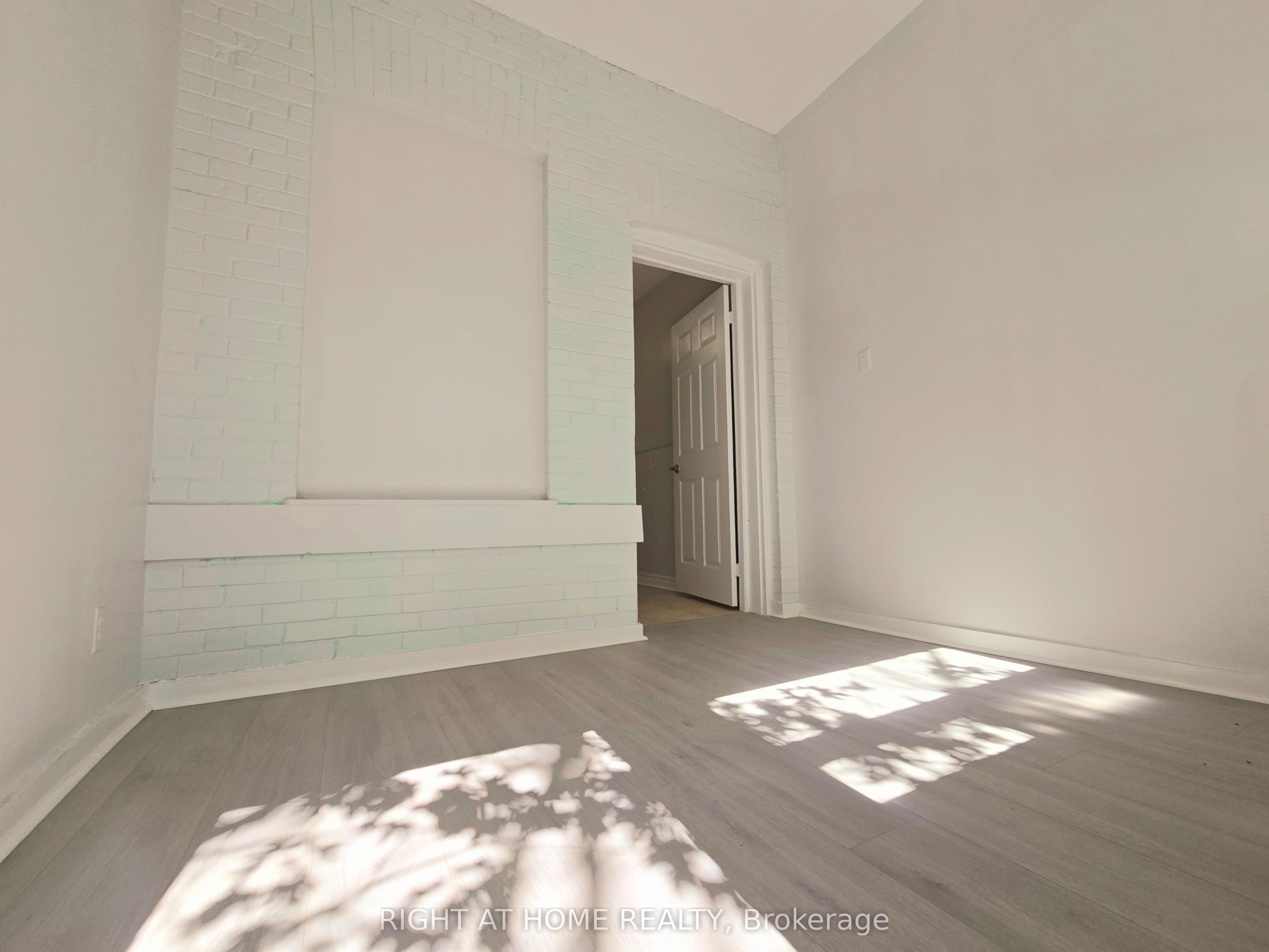 236 Sterling Road Main Property Photo 5