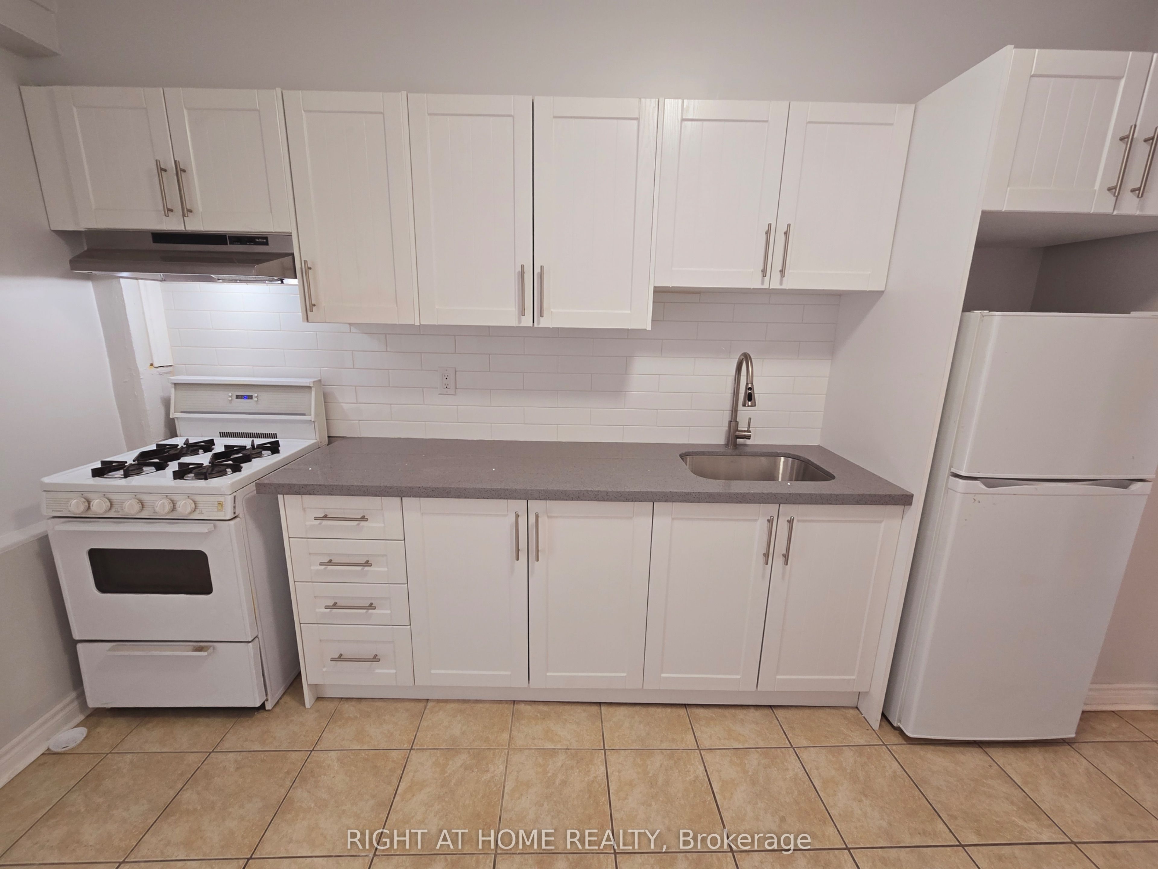 236 Sterling Road Main Property Photo 7