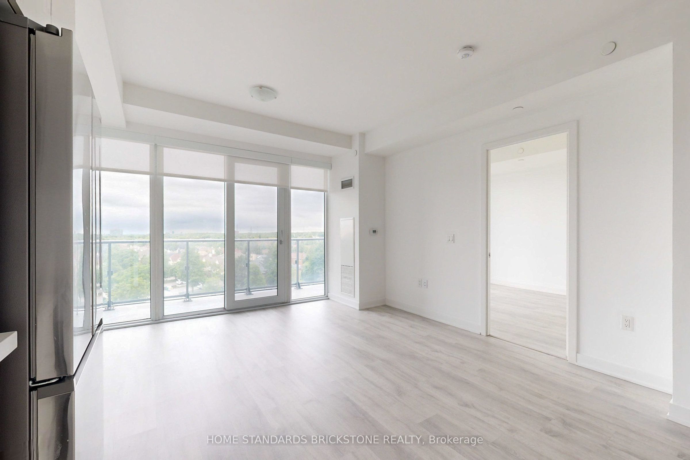W13420778 Property Photo 13