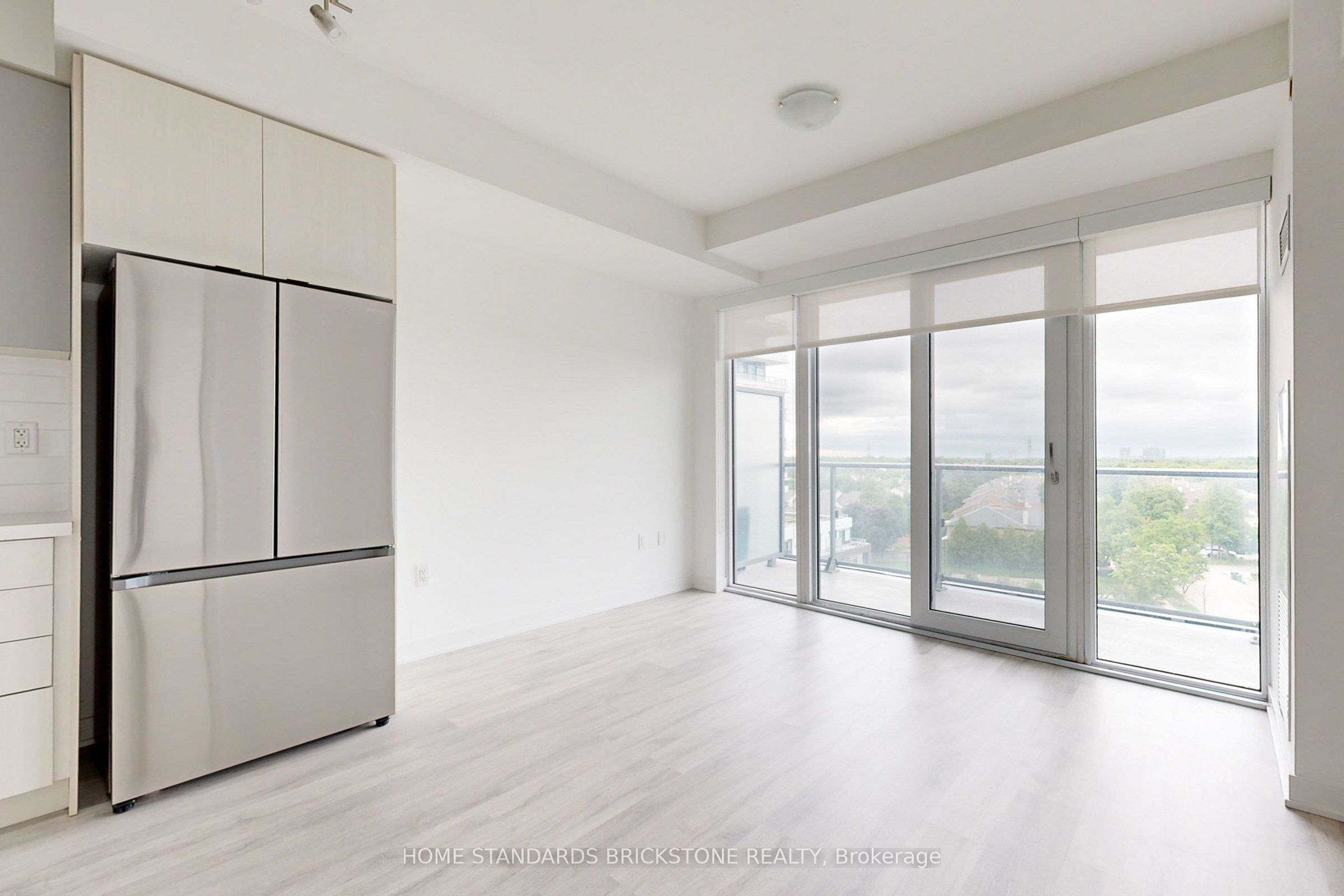 W13420778 Property Photo 14
