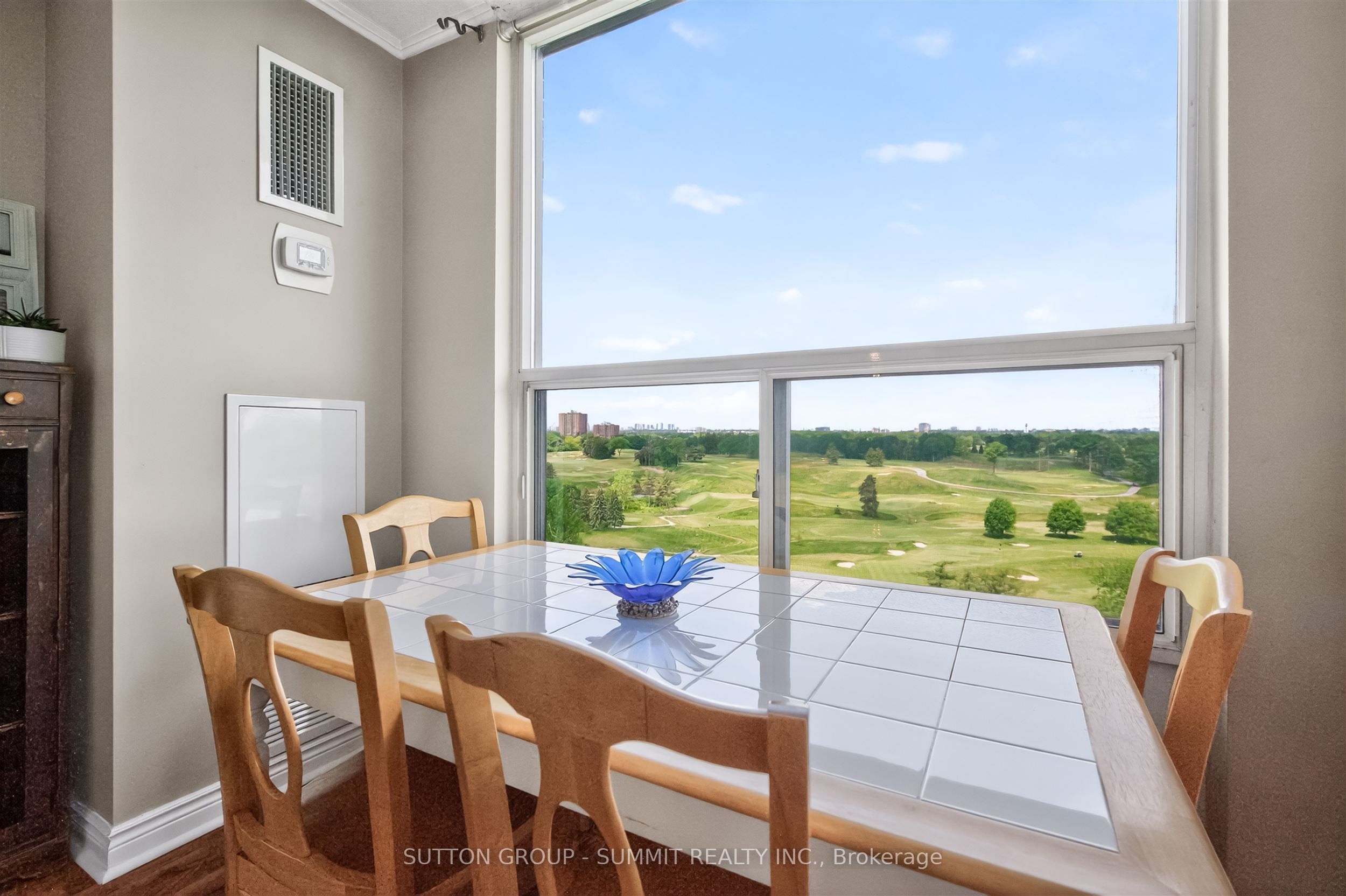 1535 Lakeshore Road E 1606 Property Photo 11