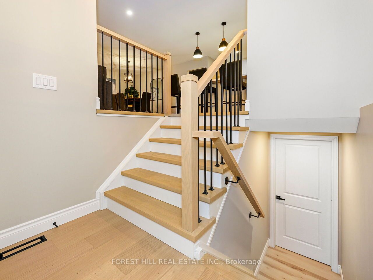 6921 Avila Road Property Photo 4