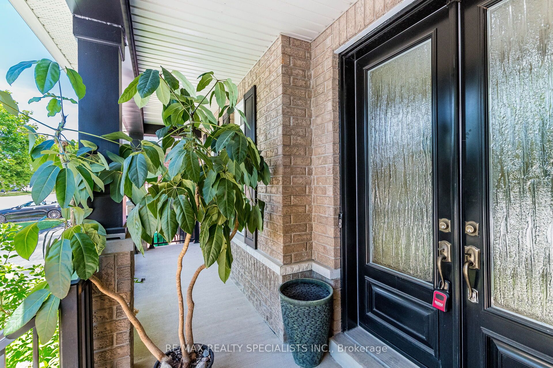 49 Maisonneuve Boulevard Property Photo 4