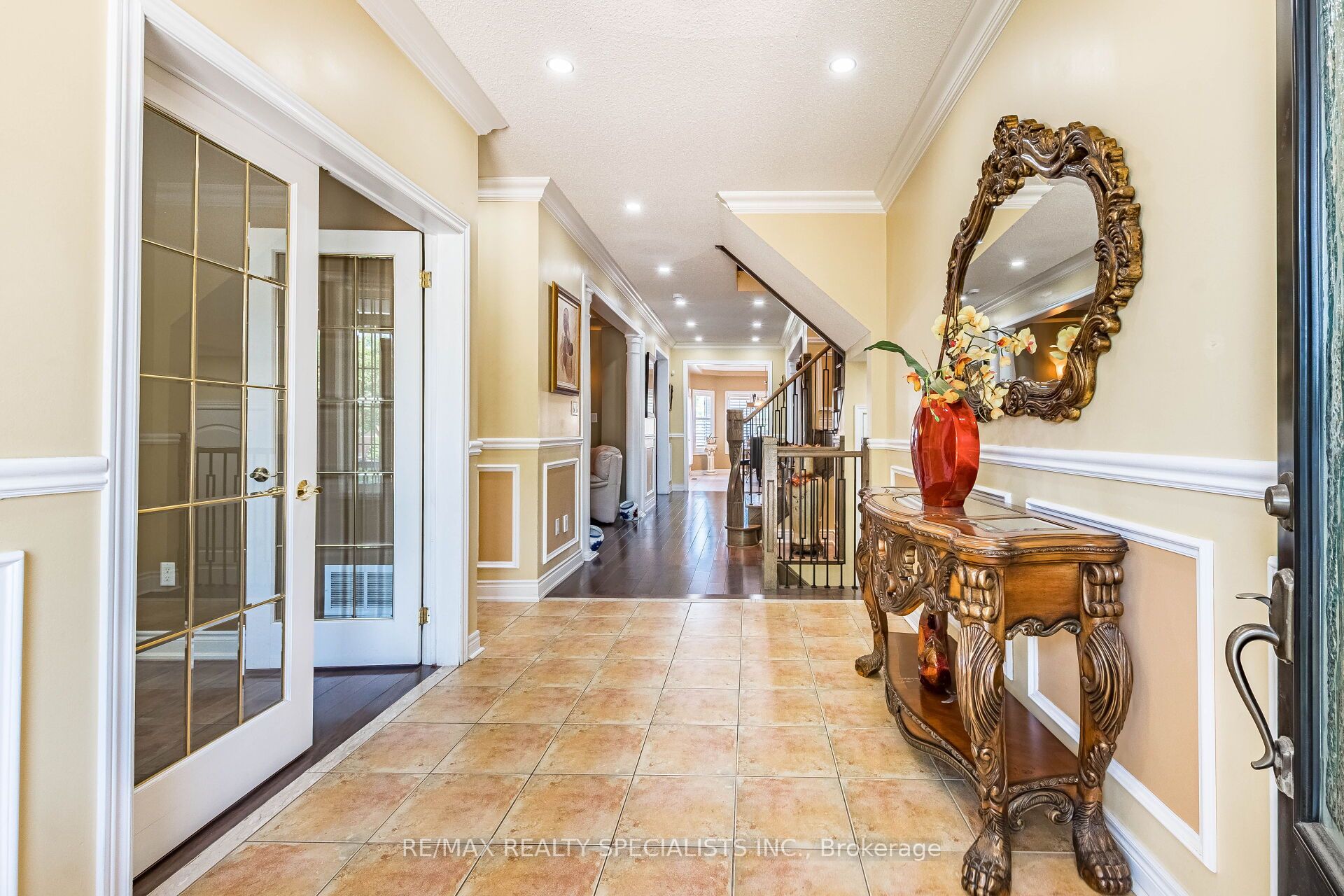 49 Maisonneuve Boulevard Property Photo 6