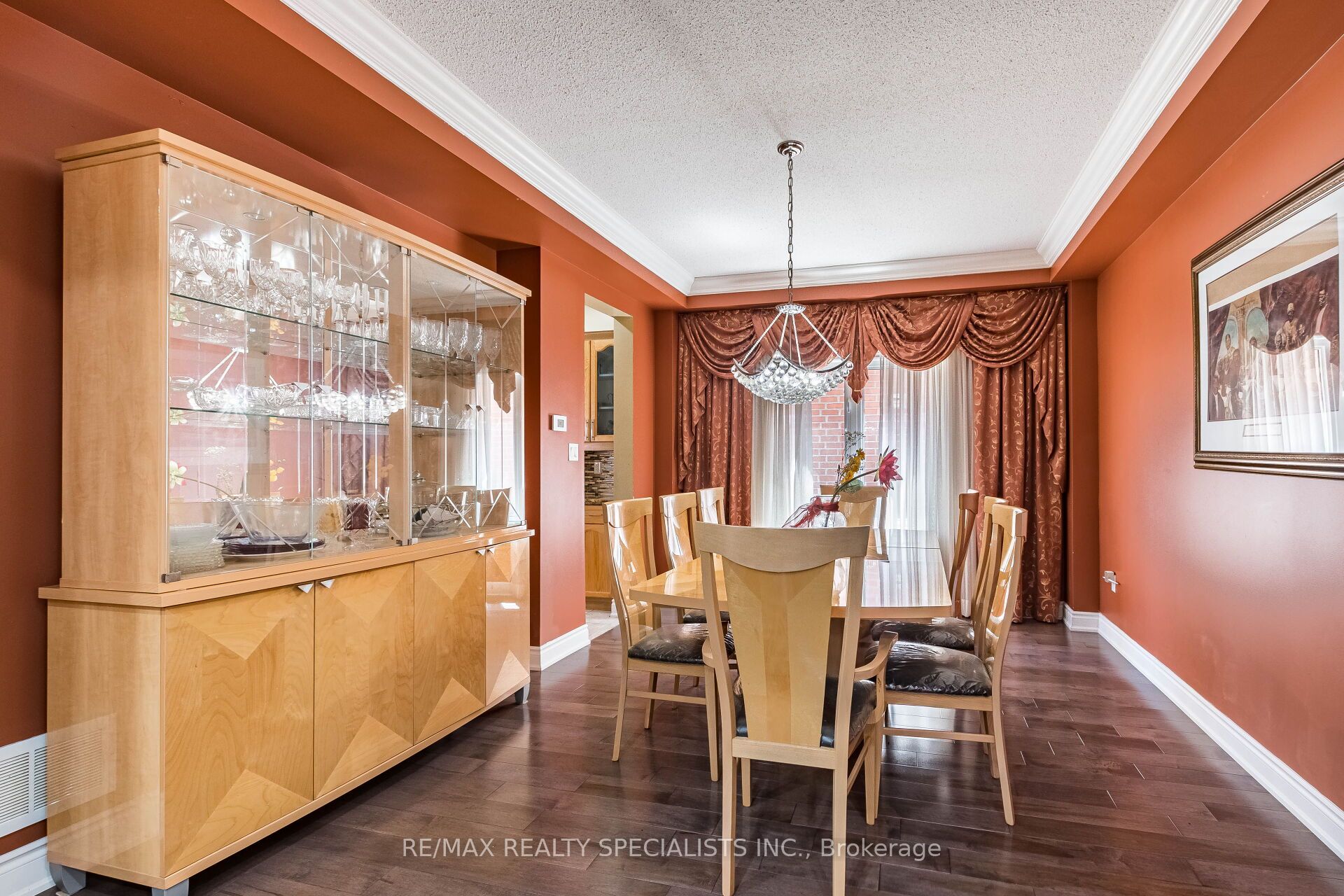 49 Maisonneuve Boulevard Property Photo 13