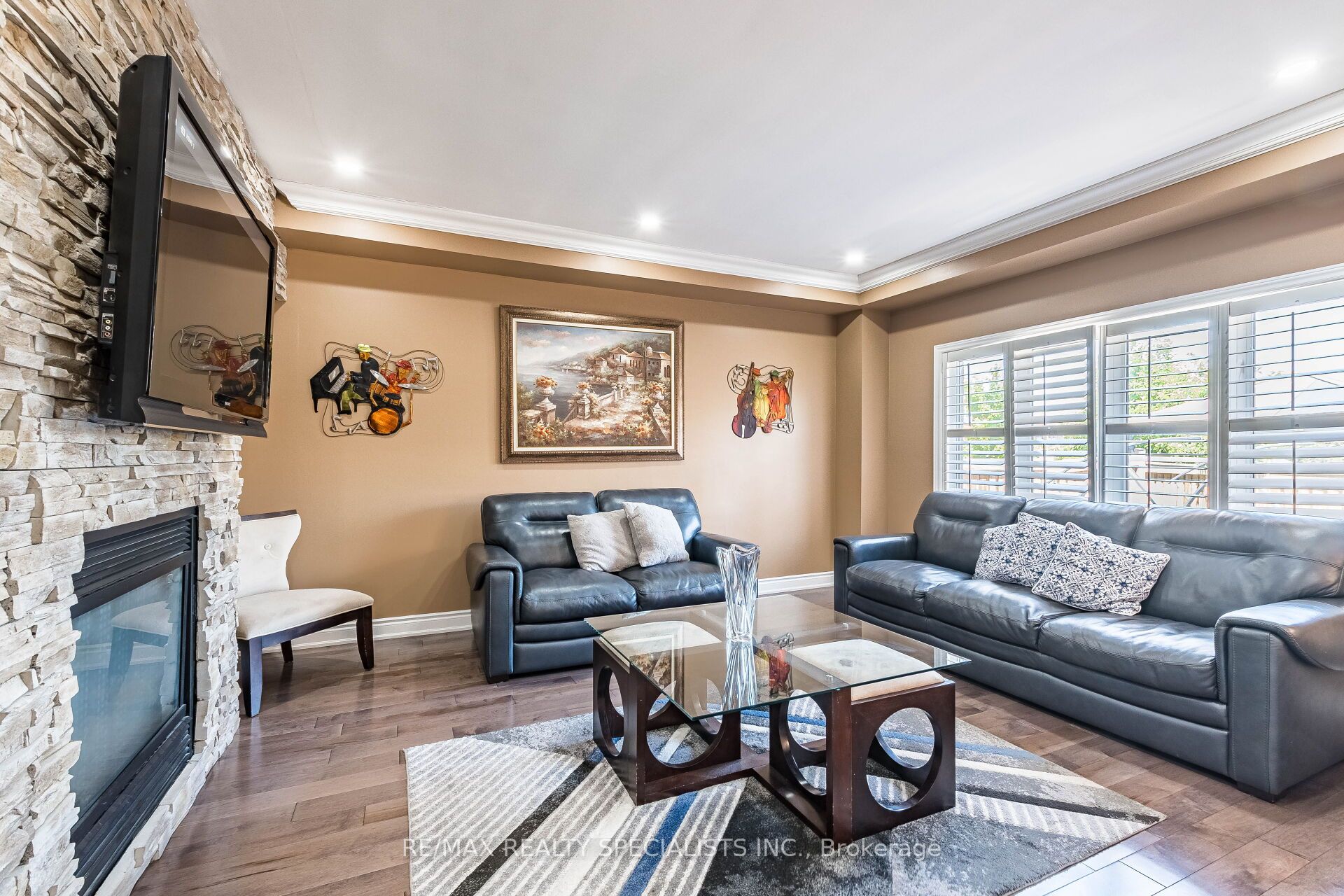 49 Maisonneuve Boulevard Property Photo 15