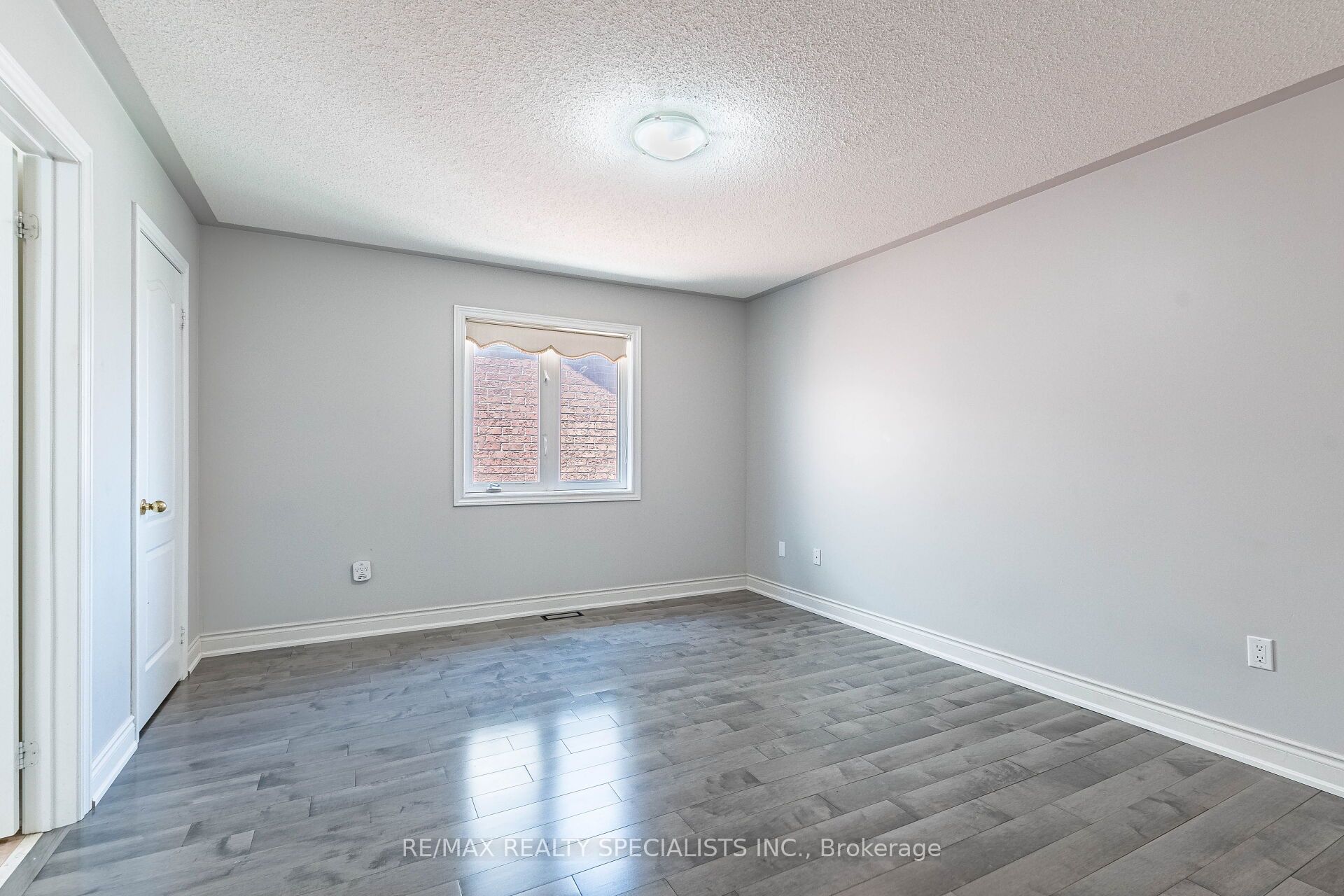 49 Maisonneuve Boulevard Property Photo 40