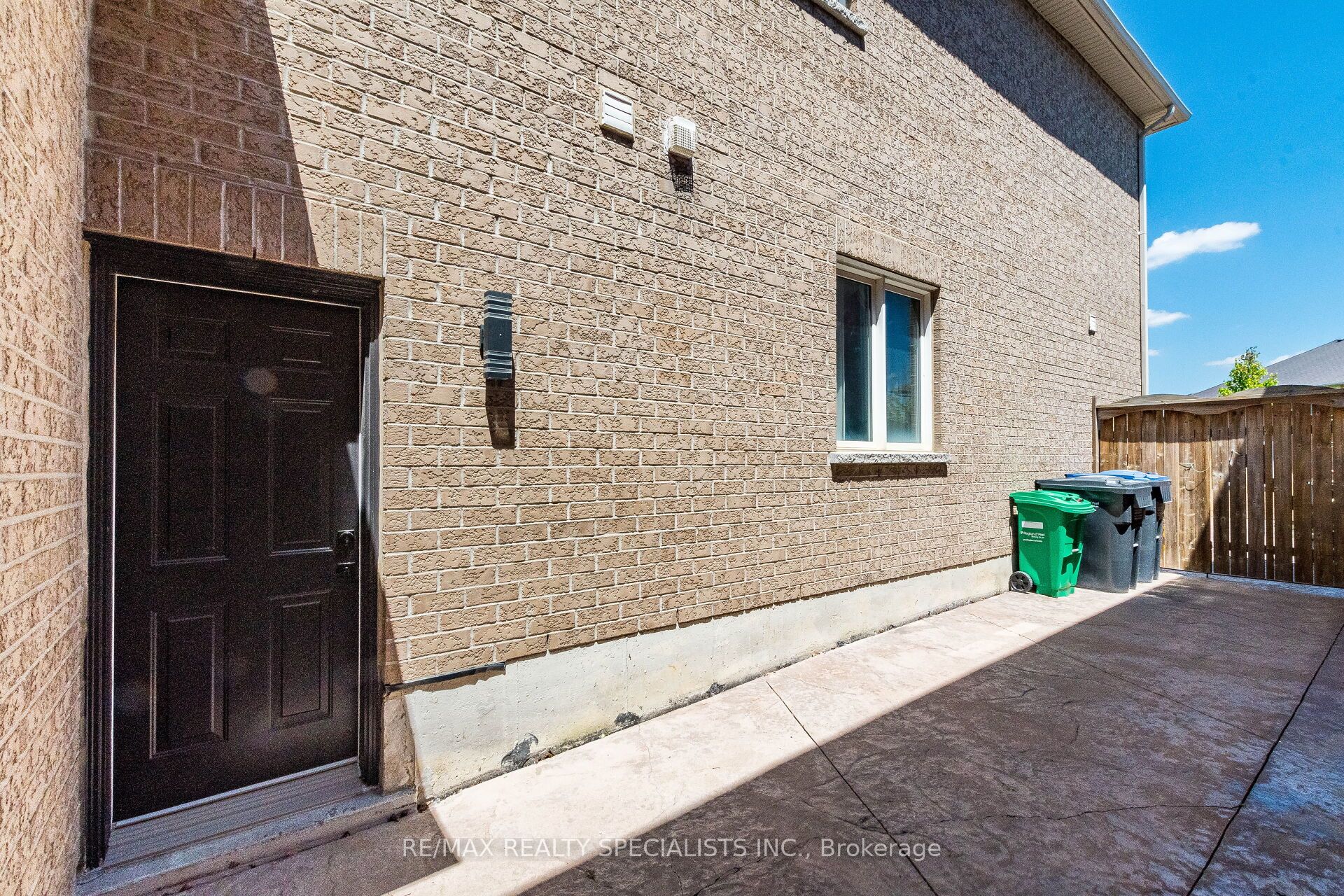 49 Maisonneuve Boulevard Property Photo 50