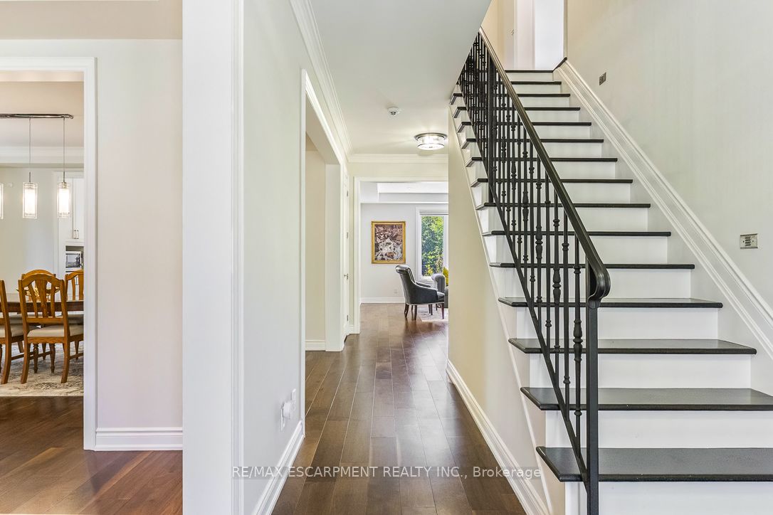 519 Hancock Way Property Photo 5