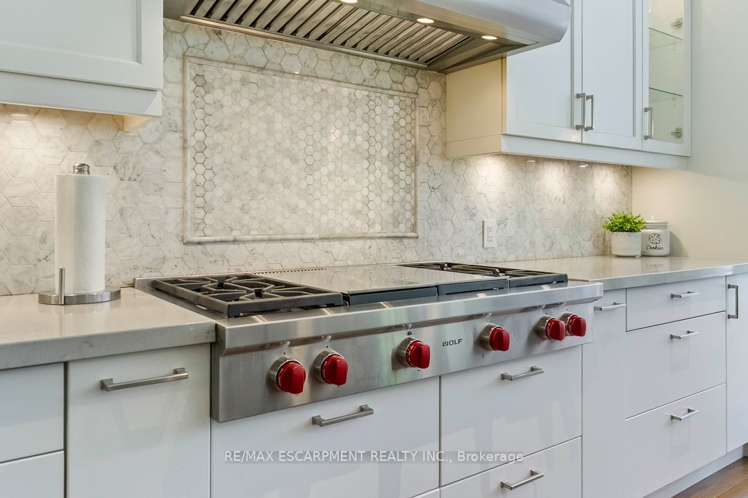 519 Hancock Way Property Photo 17