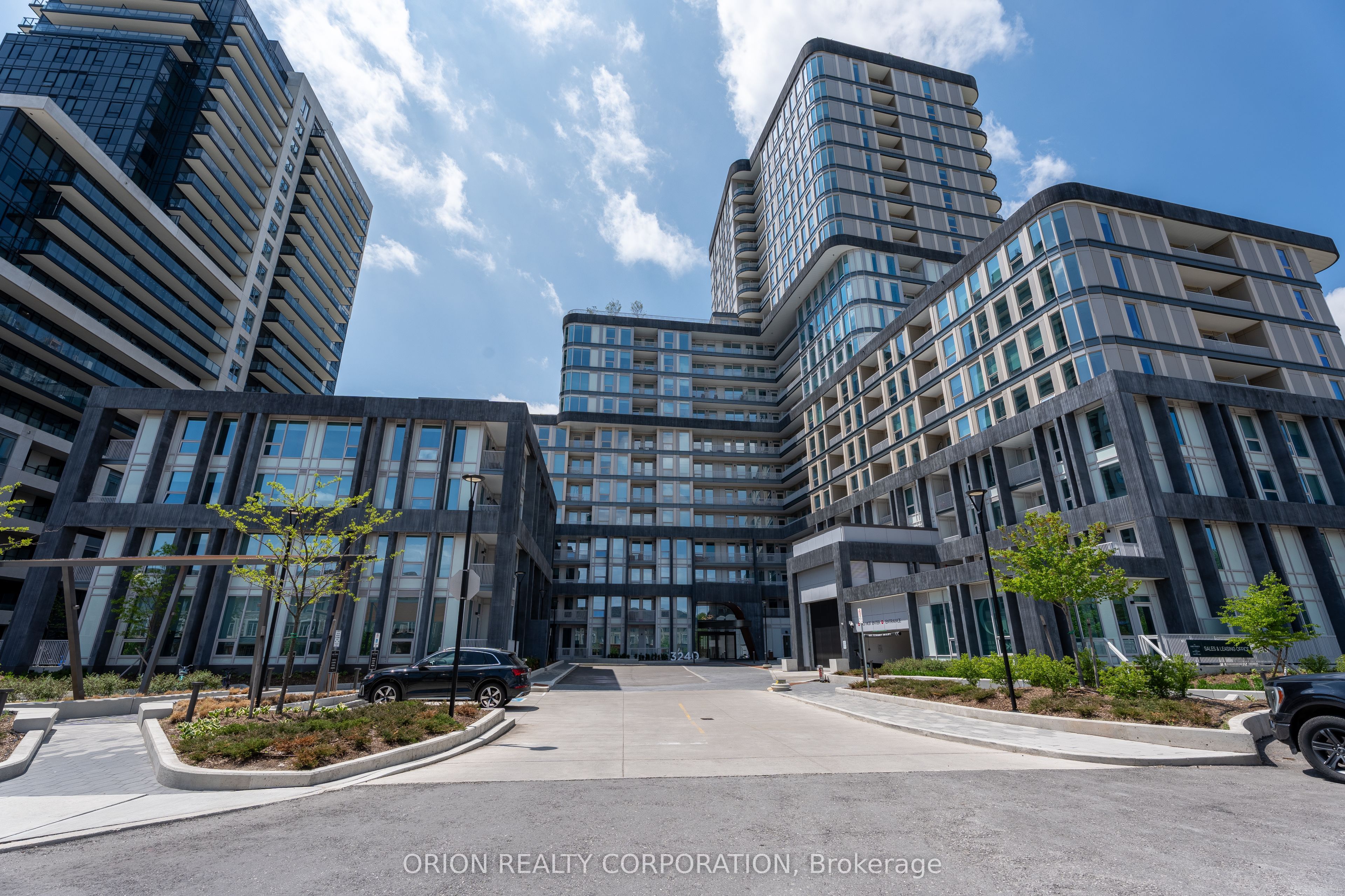 3240 William Coltson Avenue 308 Property Photo 2
