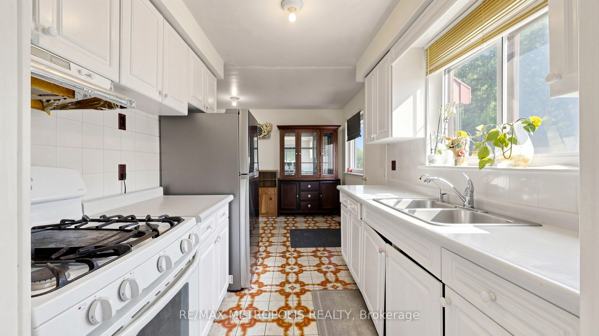 1 Council Crescent Property Photo 9