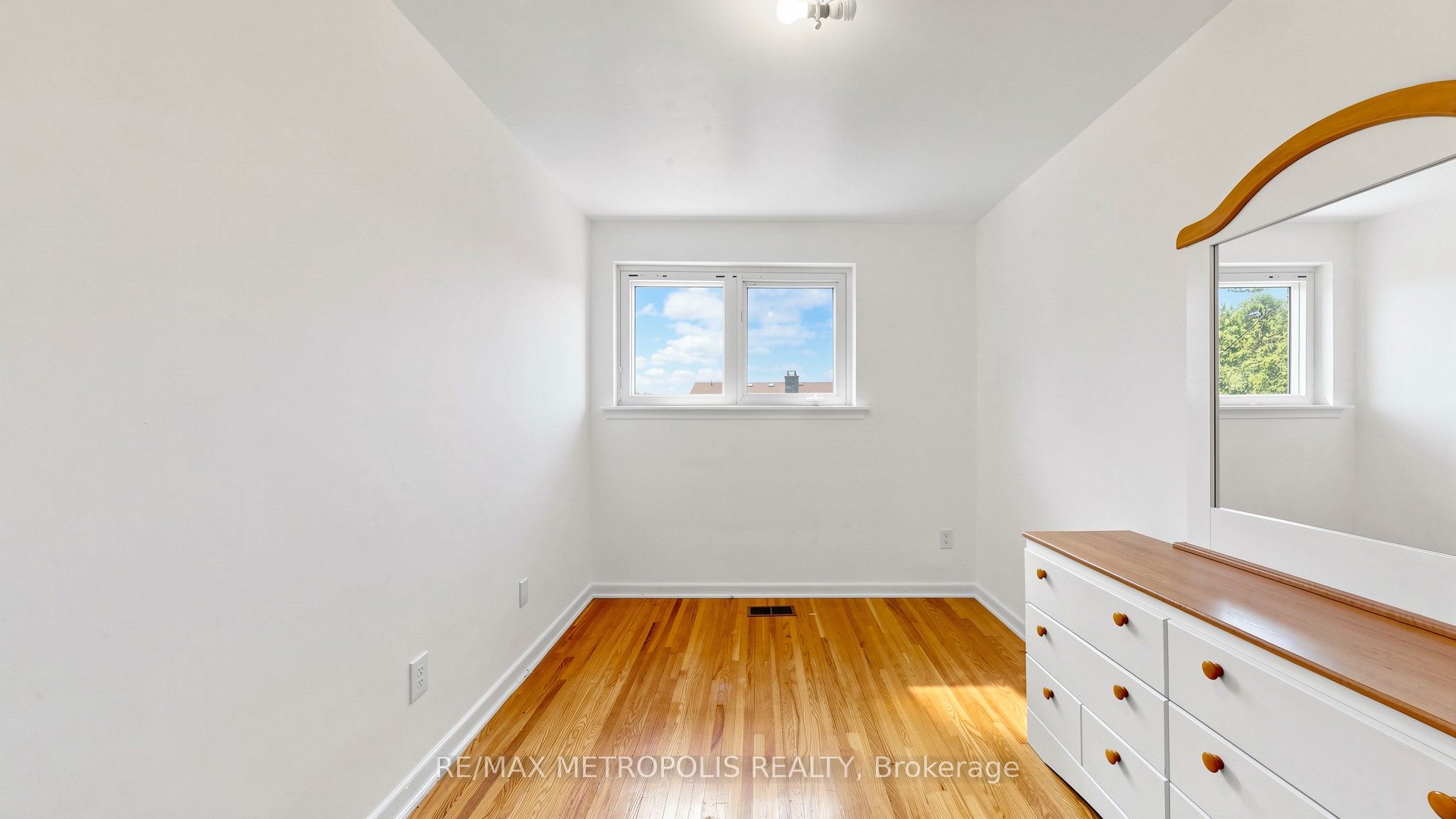 1 Council Crescent Property Photo 18